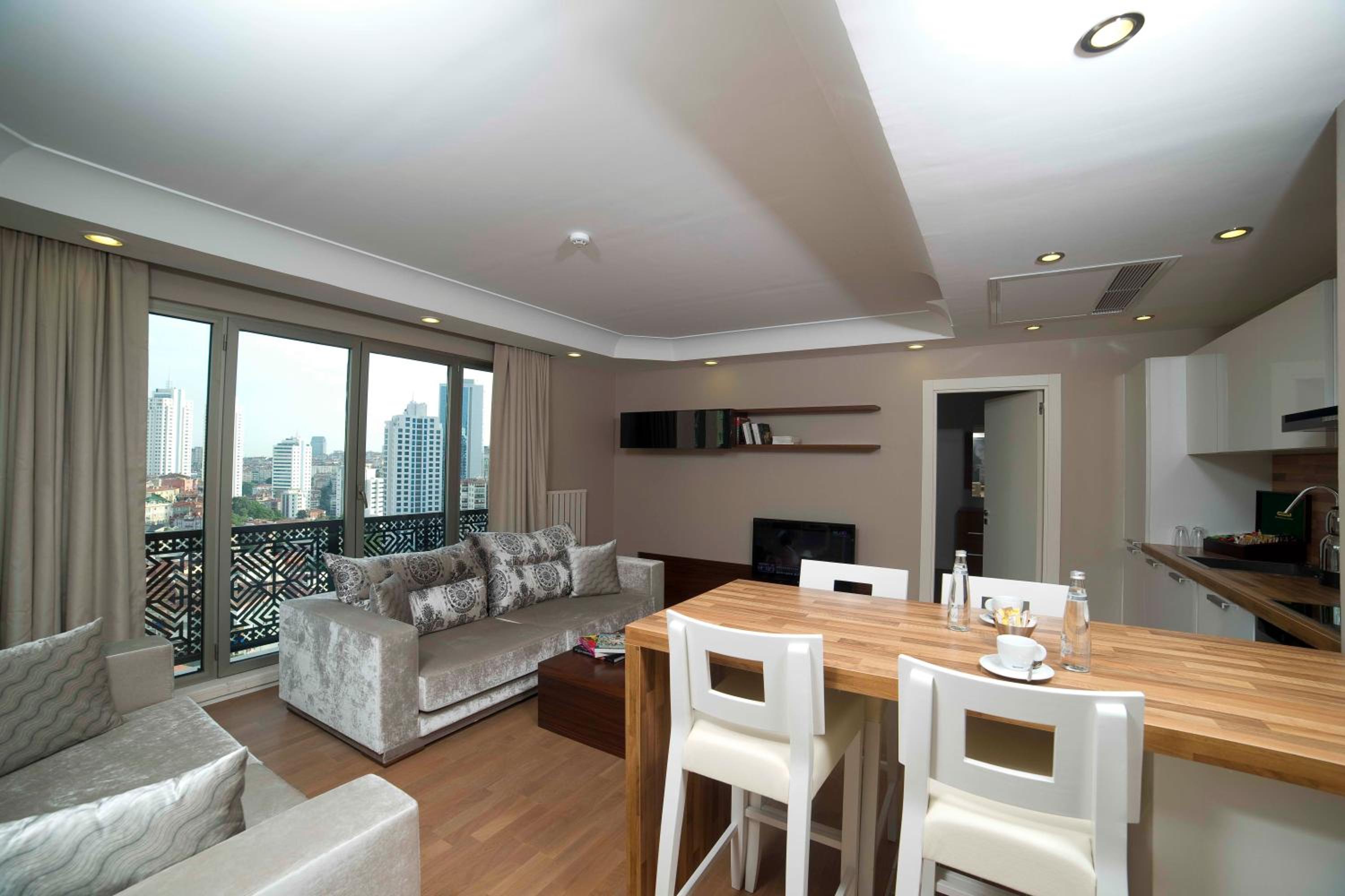 One-Bedroom Apartment with Kitchen photo 3