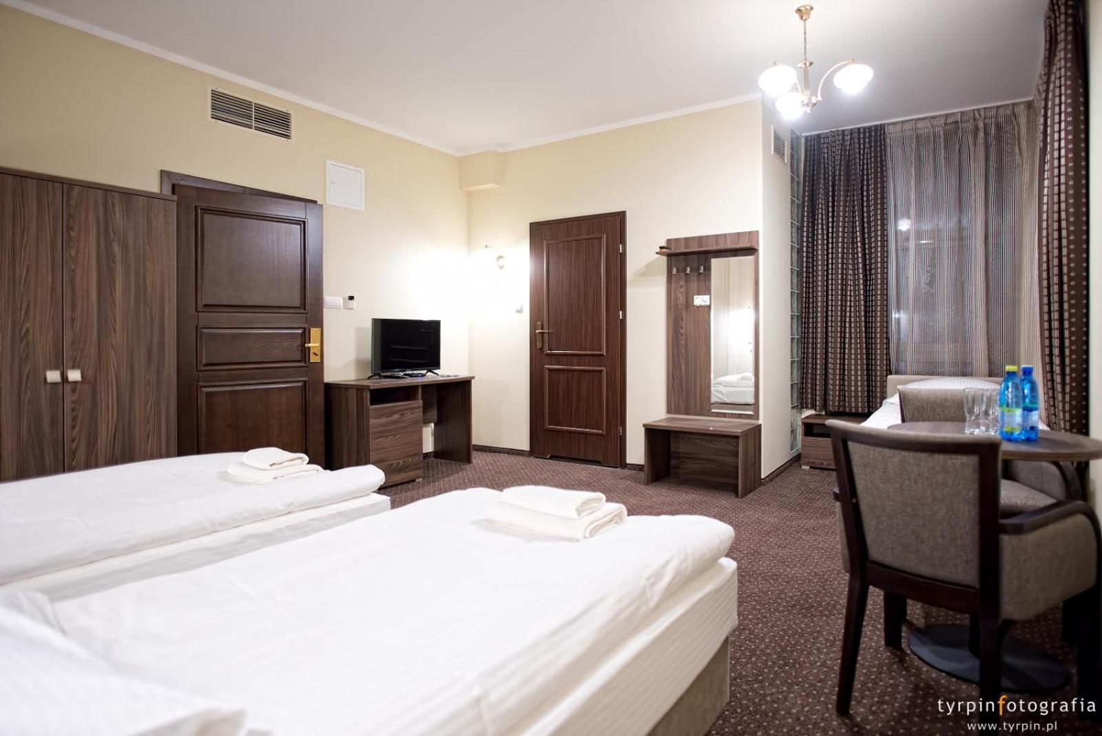 Standard Triple Room - Photo 2