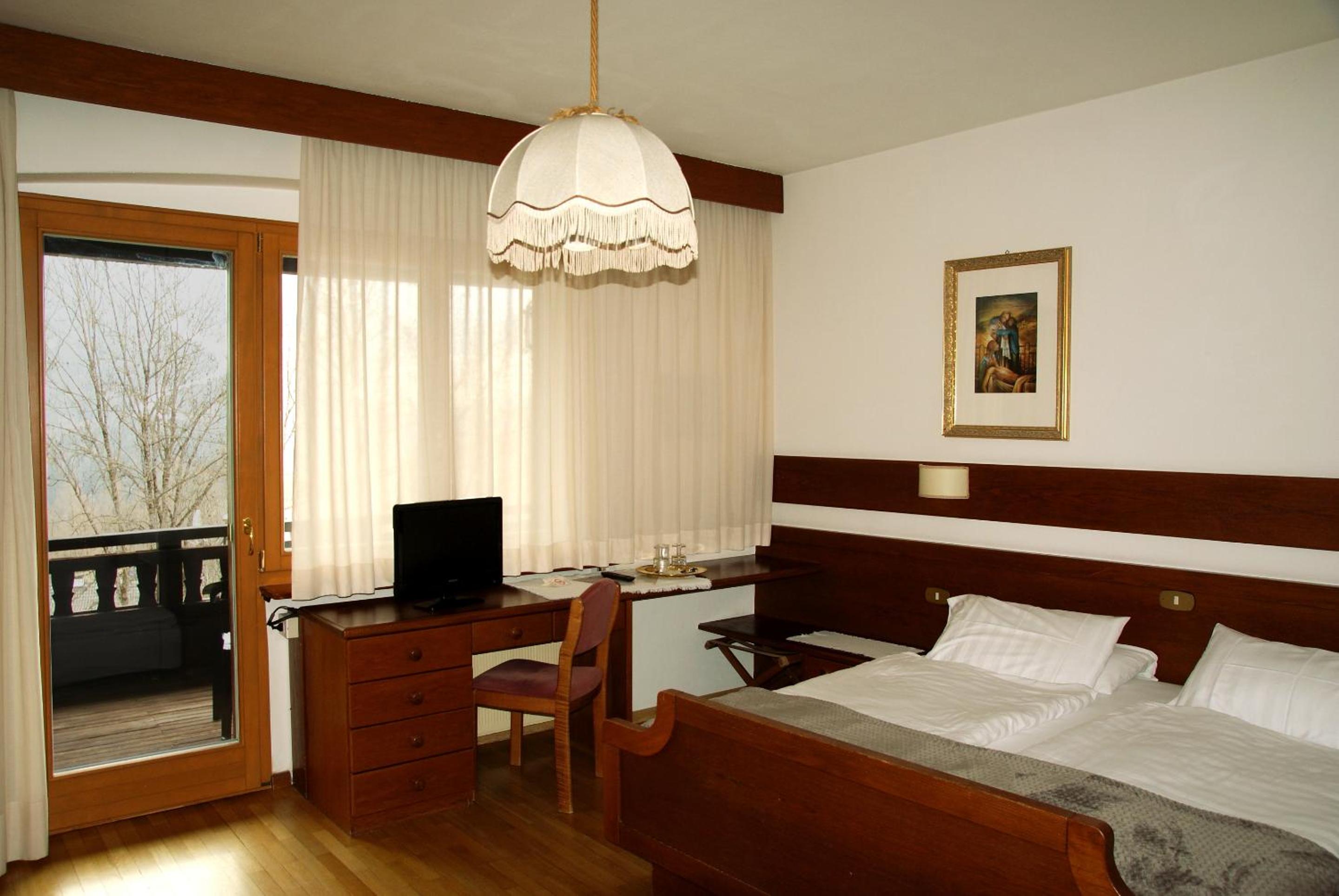 Double or Twin Room photo 1