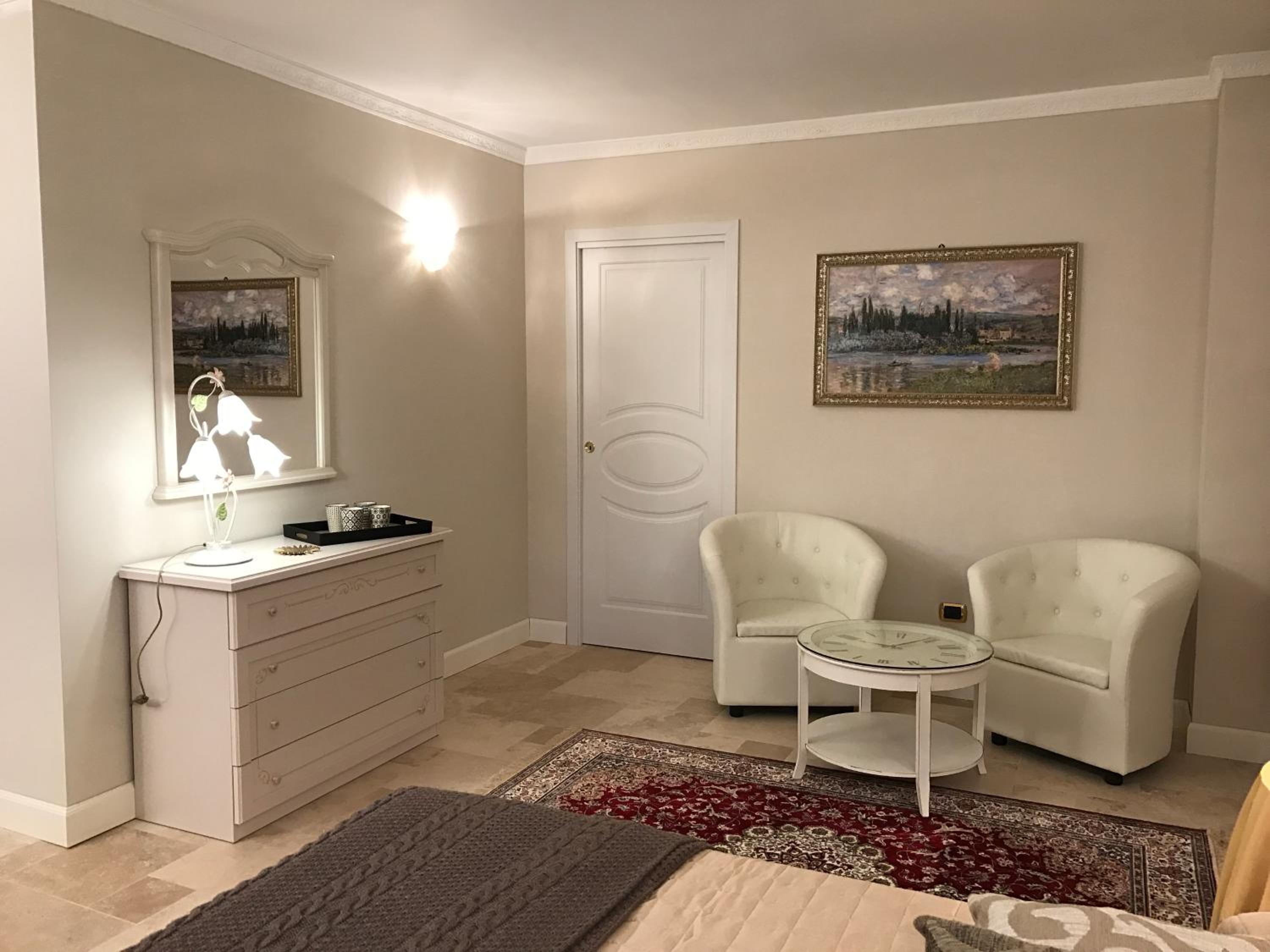 Junior Suite with Spa Bath photo 1