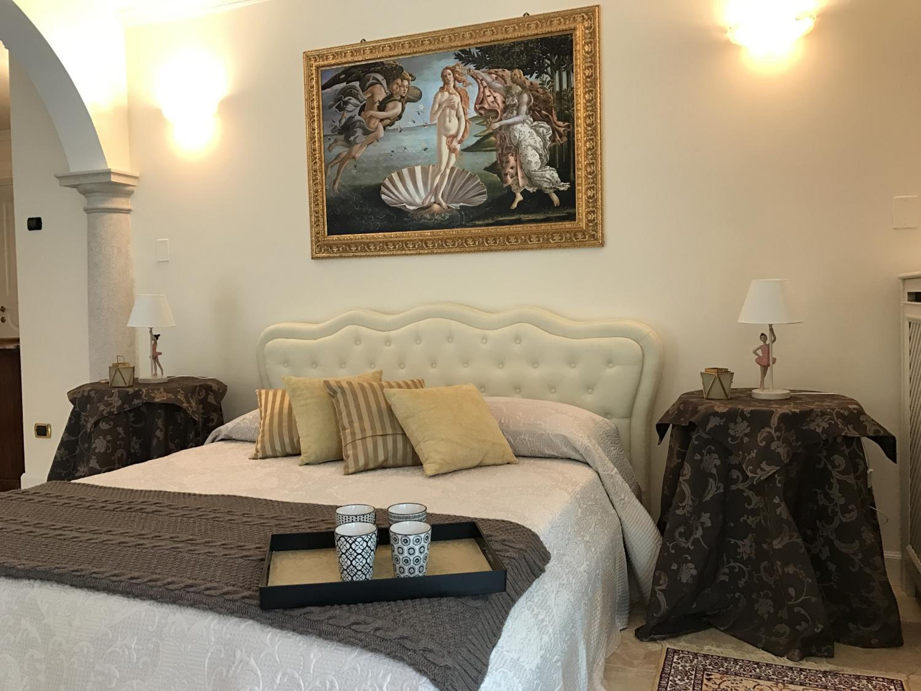 Suite with Garden View photo 1
