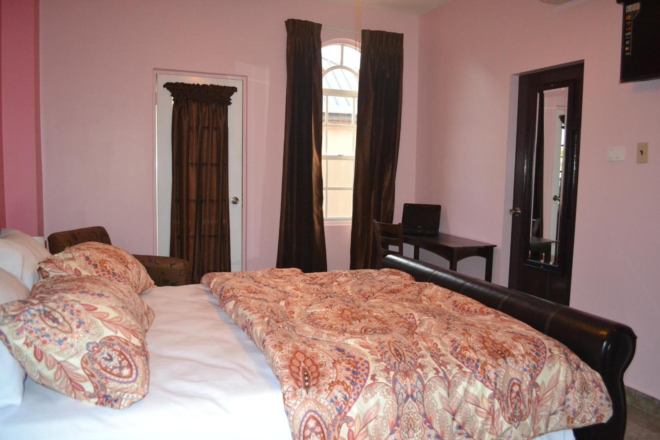 King Room with Balcony photo 2