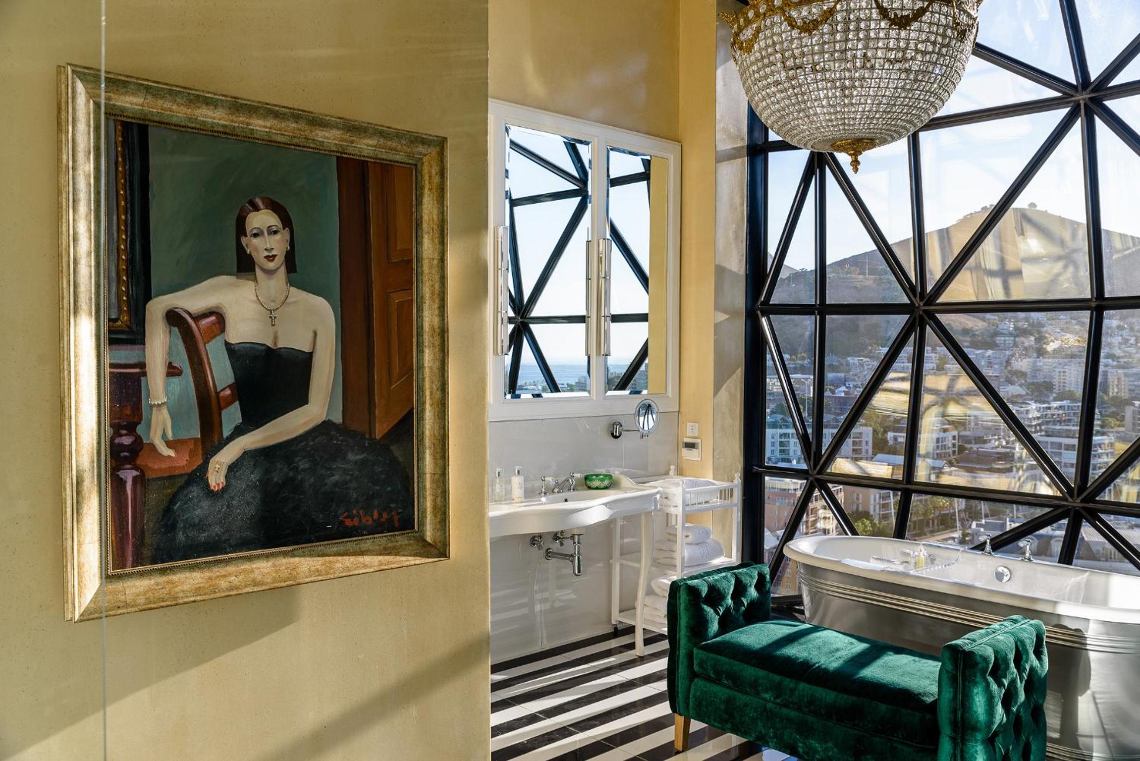 Royal Suite - Photo 2
