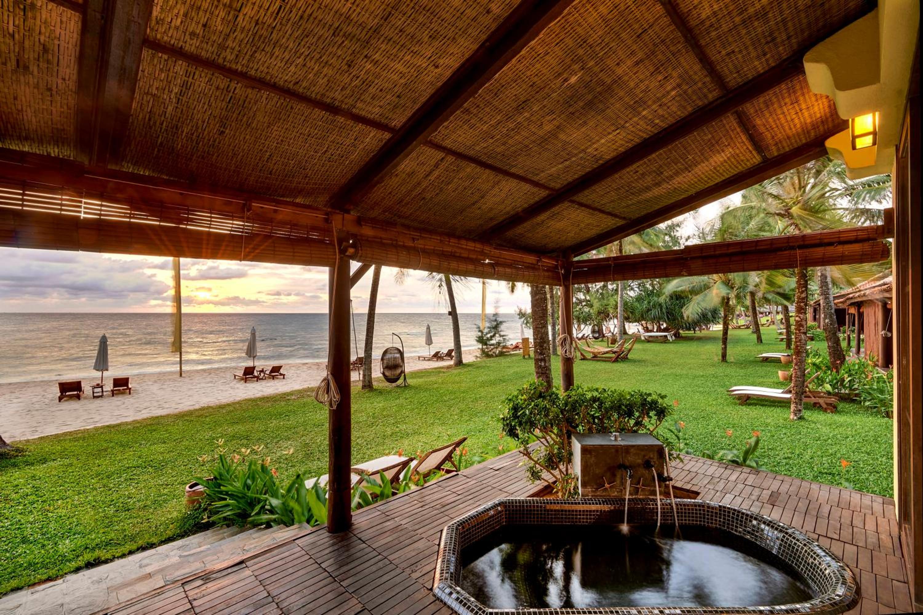 Villa - Beach Front - Photo 5