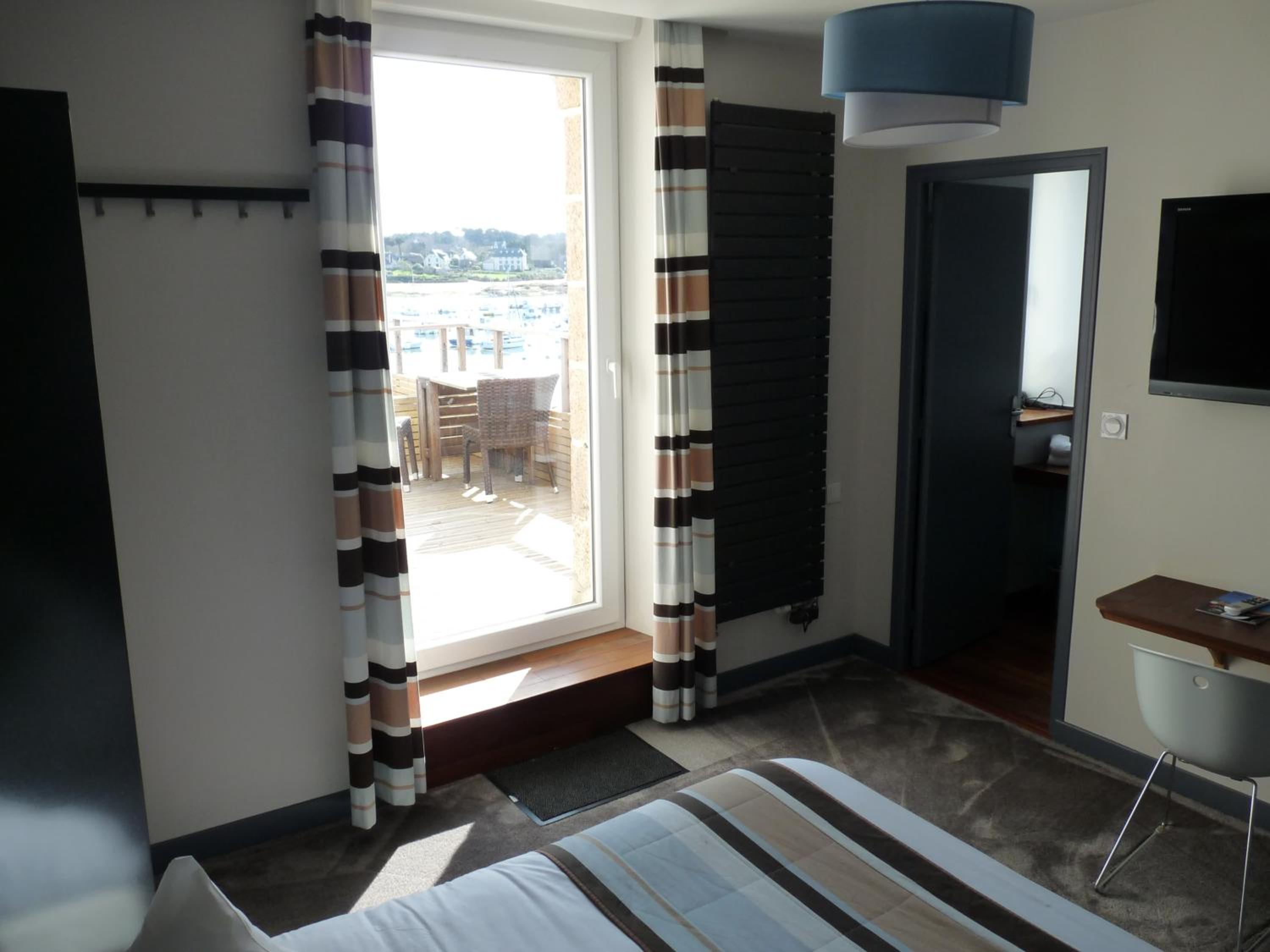 Double Room with Terrace and Sea View   - Photo 1