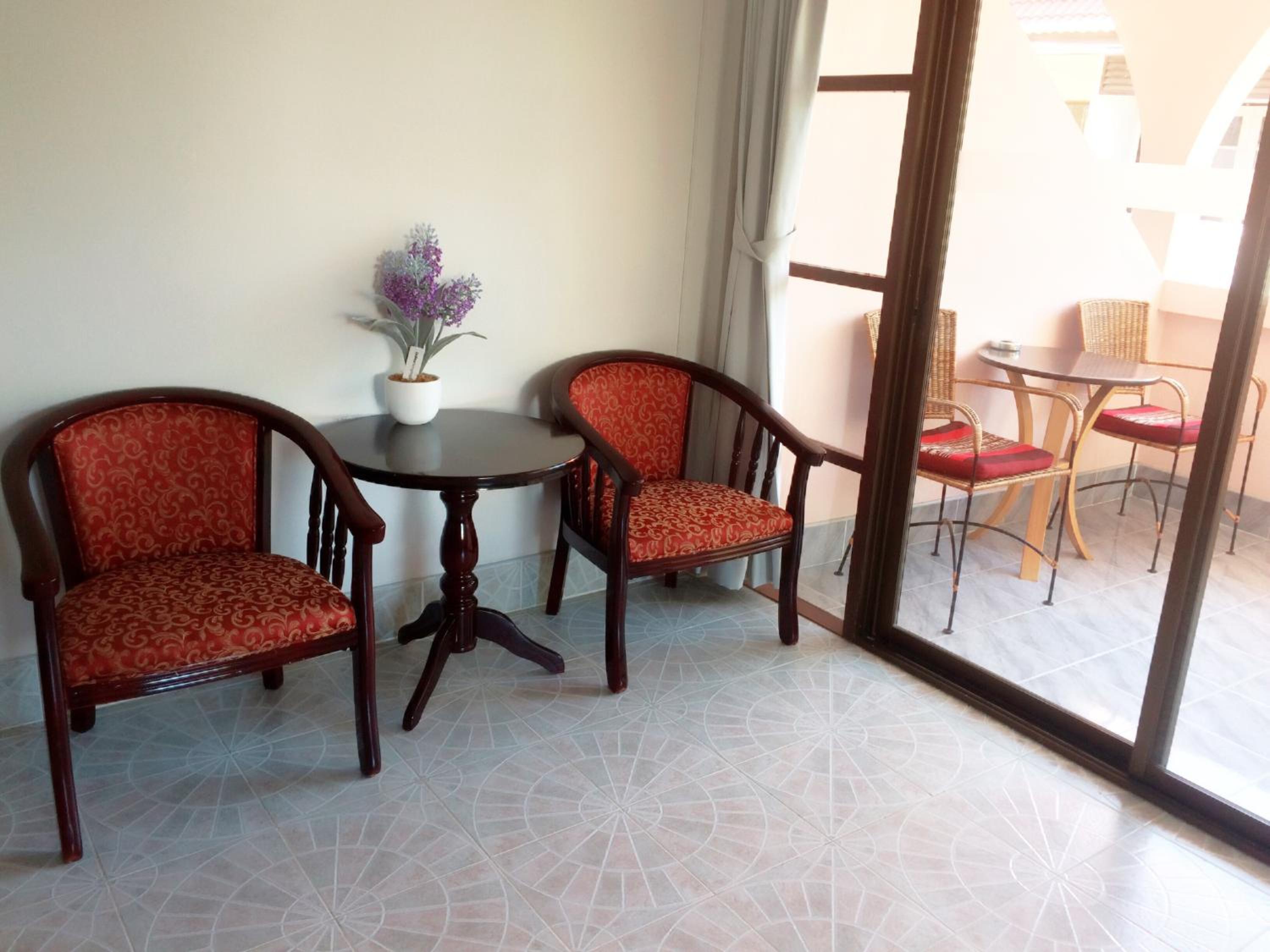 Deluxe Double Room with Balcony - Photo 3
