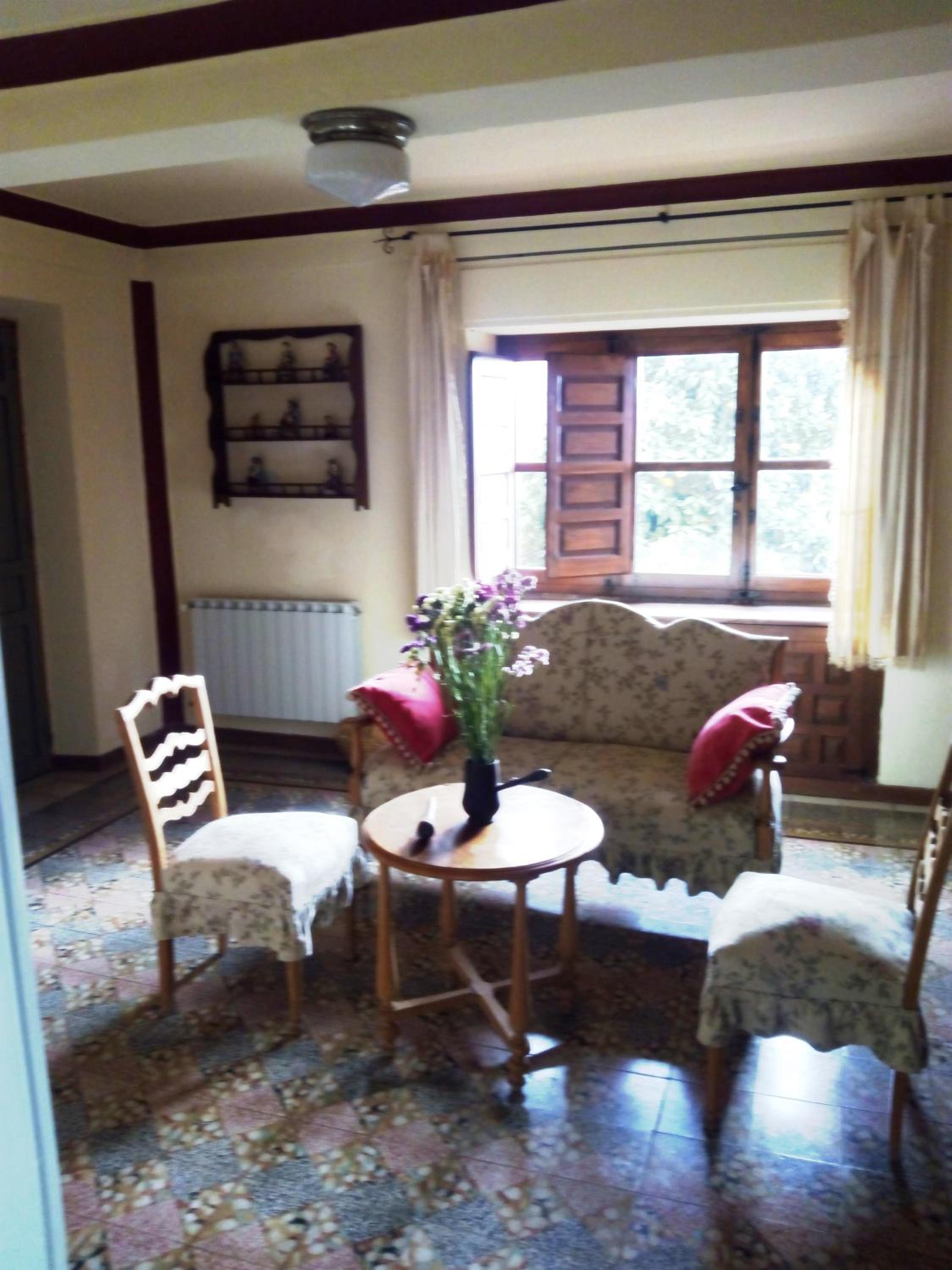 Casa de Seis Habitaciones