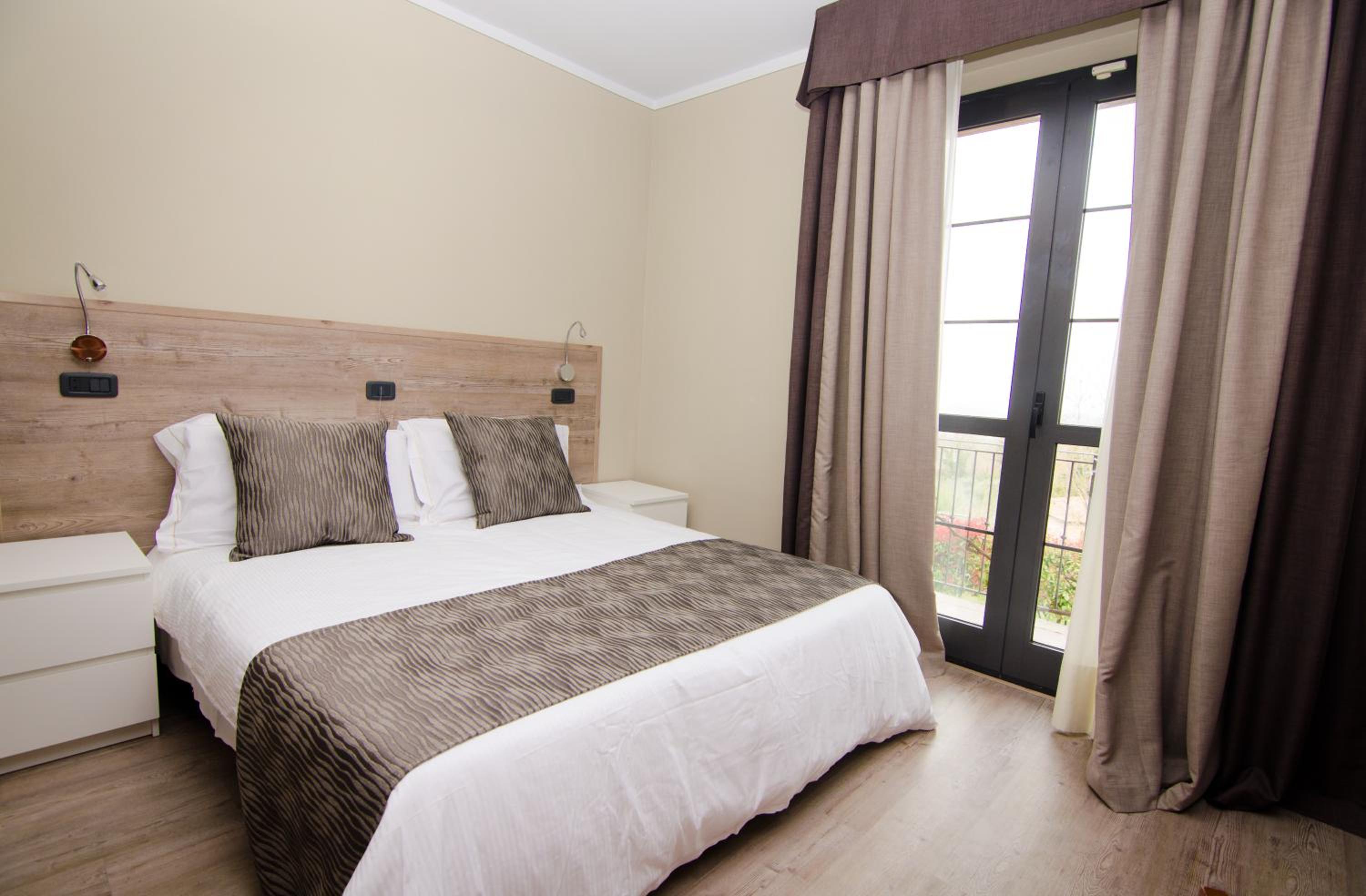 Superior Double or Twin Room - Photo 5