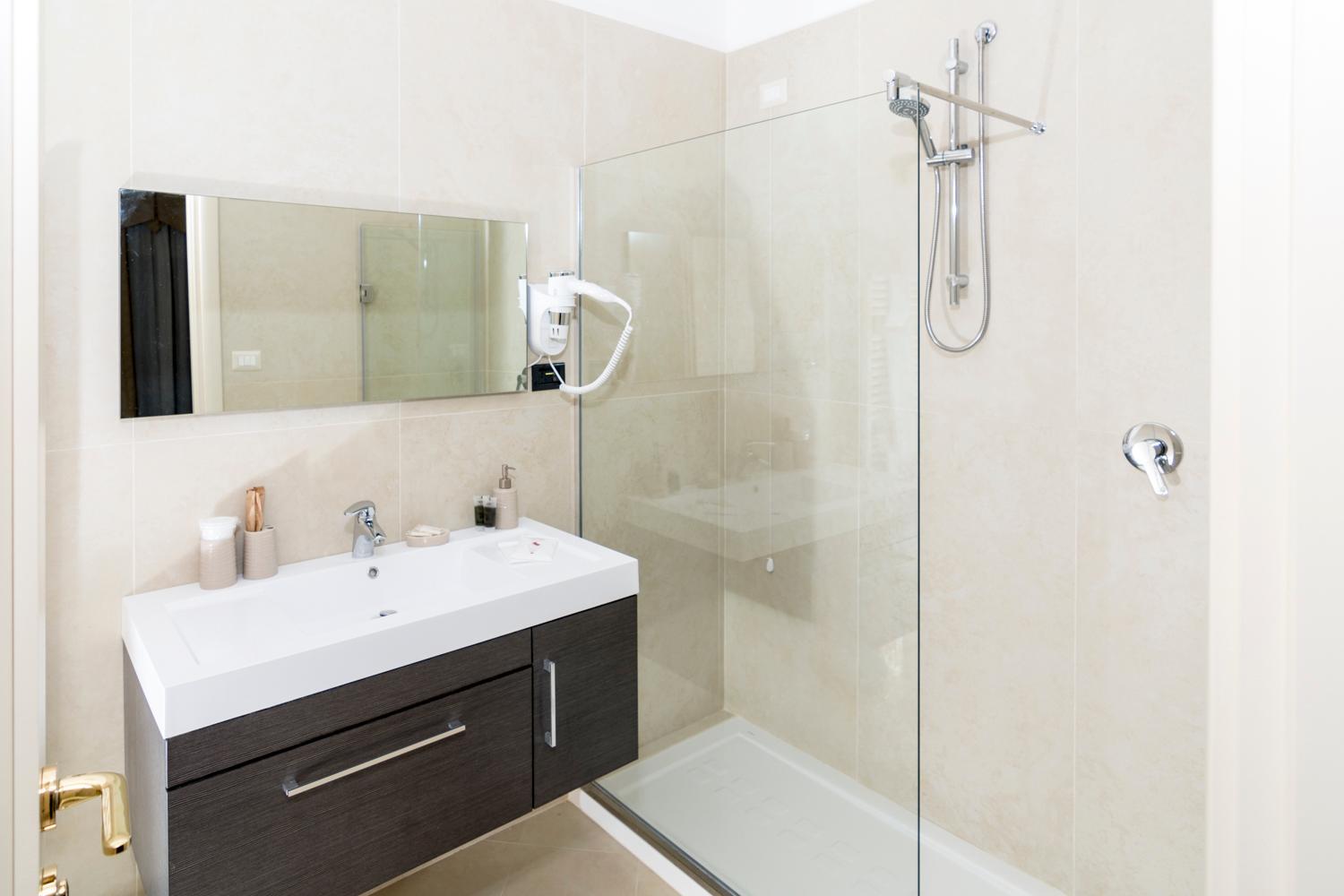 Double Or Twin Room photo 3