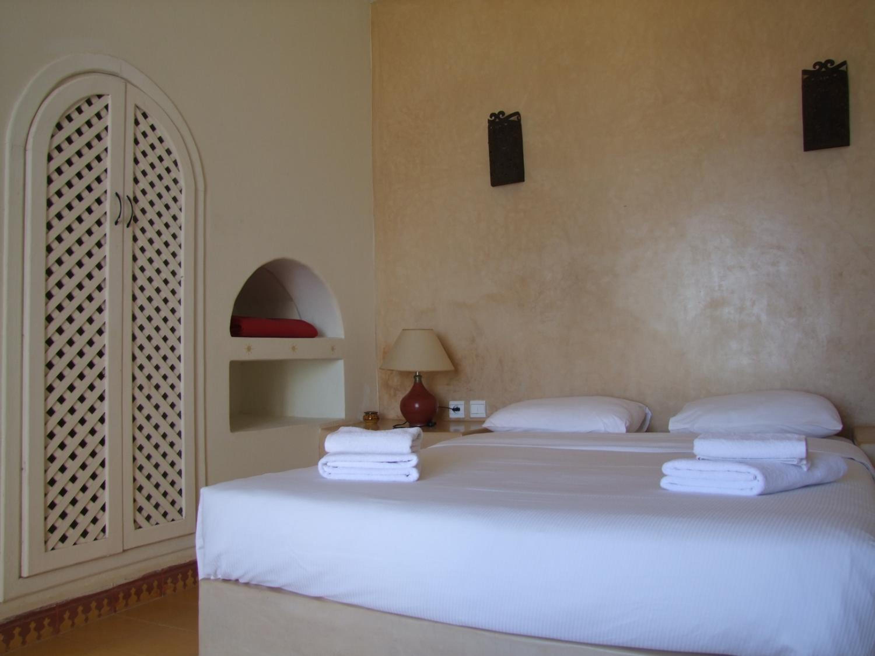 Double Room with Private Bathroom photo 1