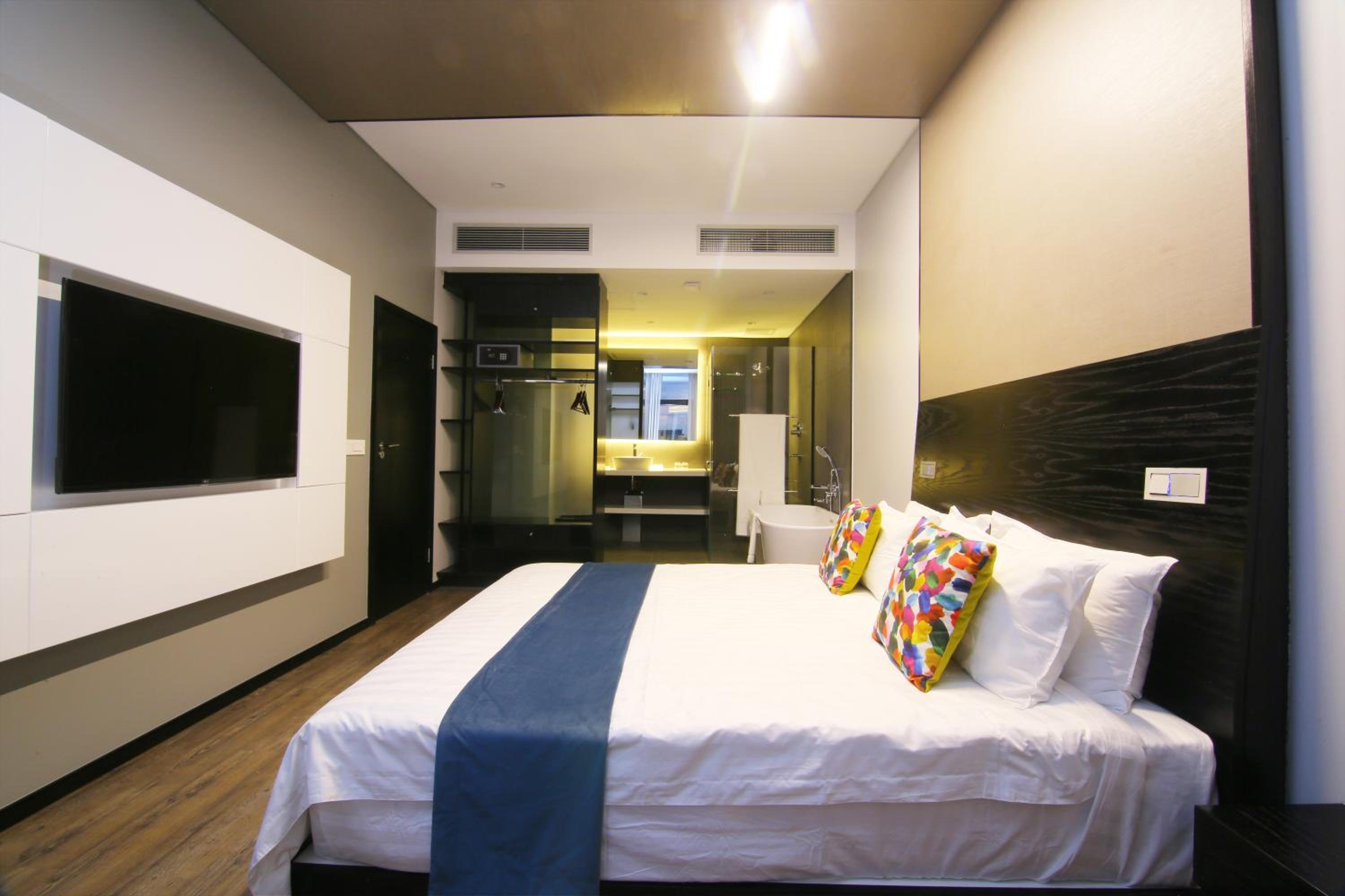 Queen Room