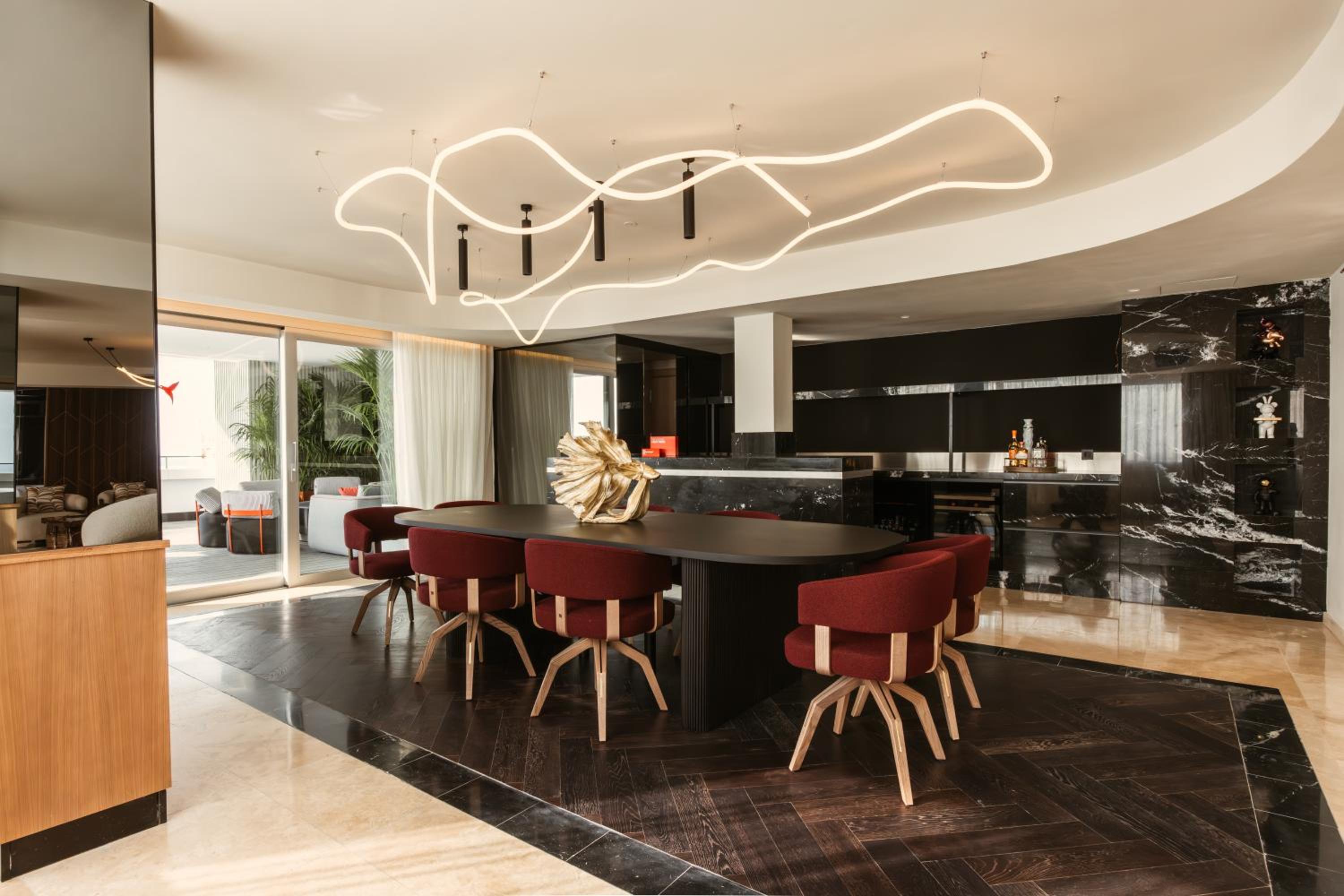 Suite - I'm on Top of The World - Entrance to Ushuaia Club Included