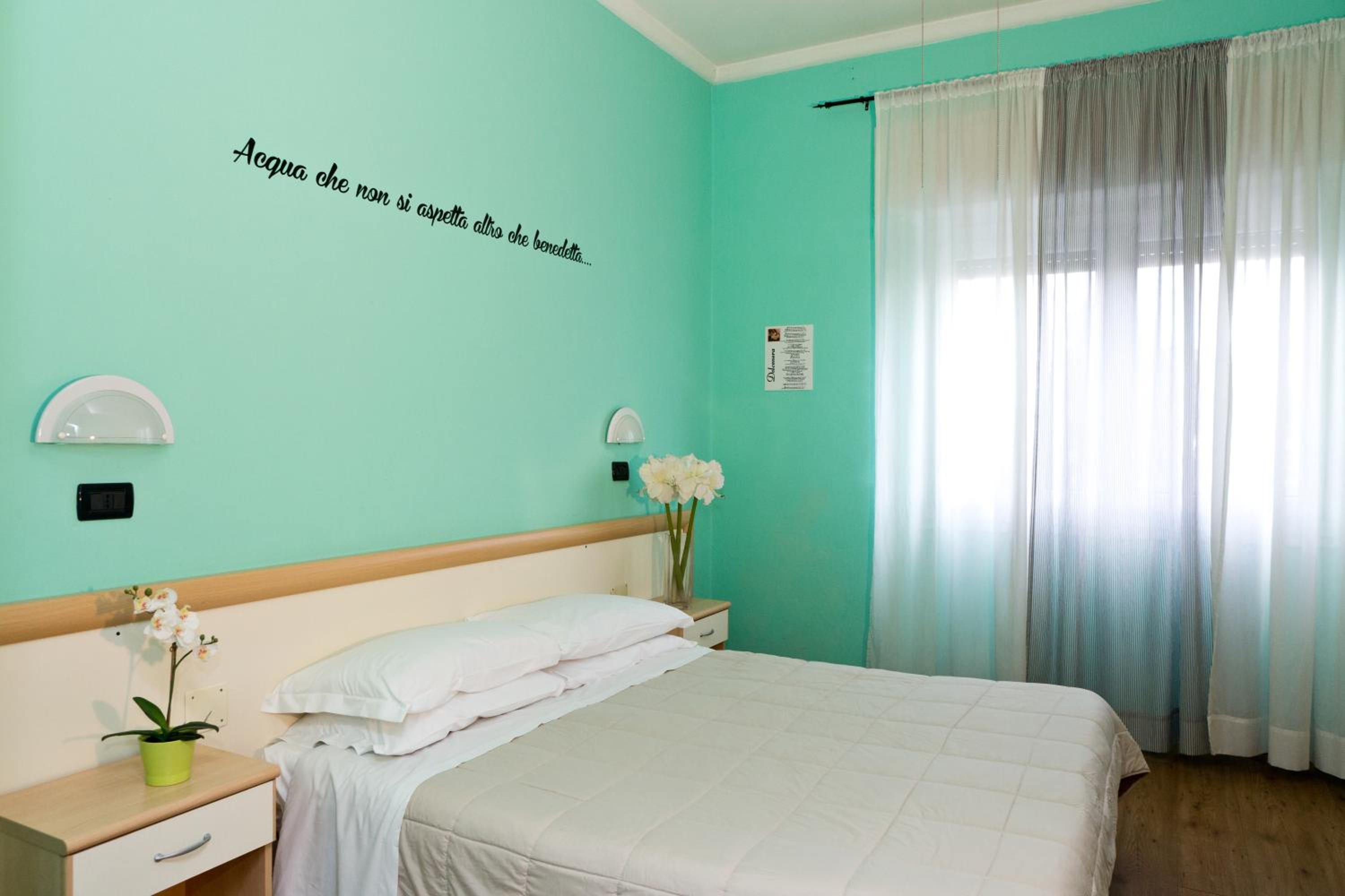 Double Room with Private External Bathroom