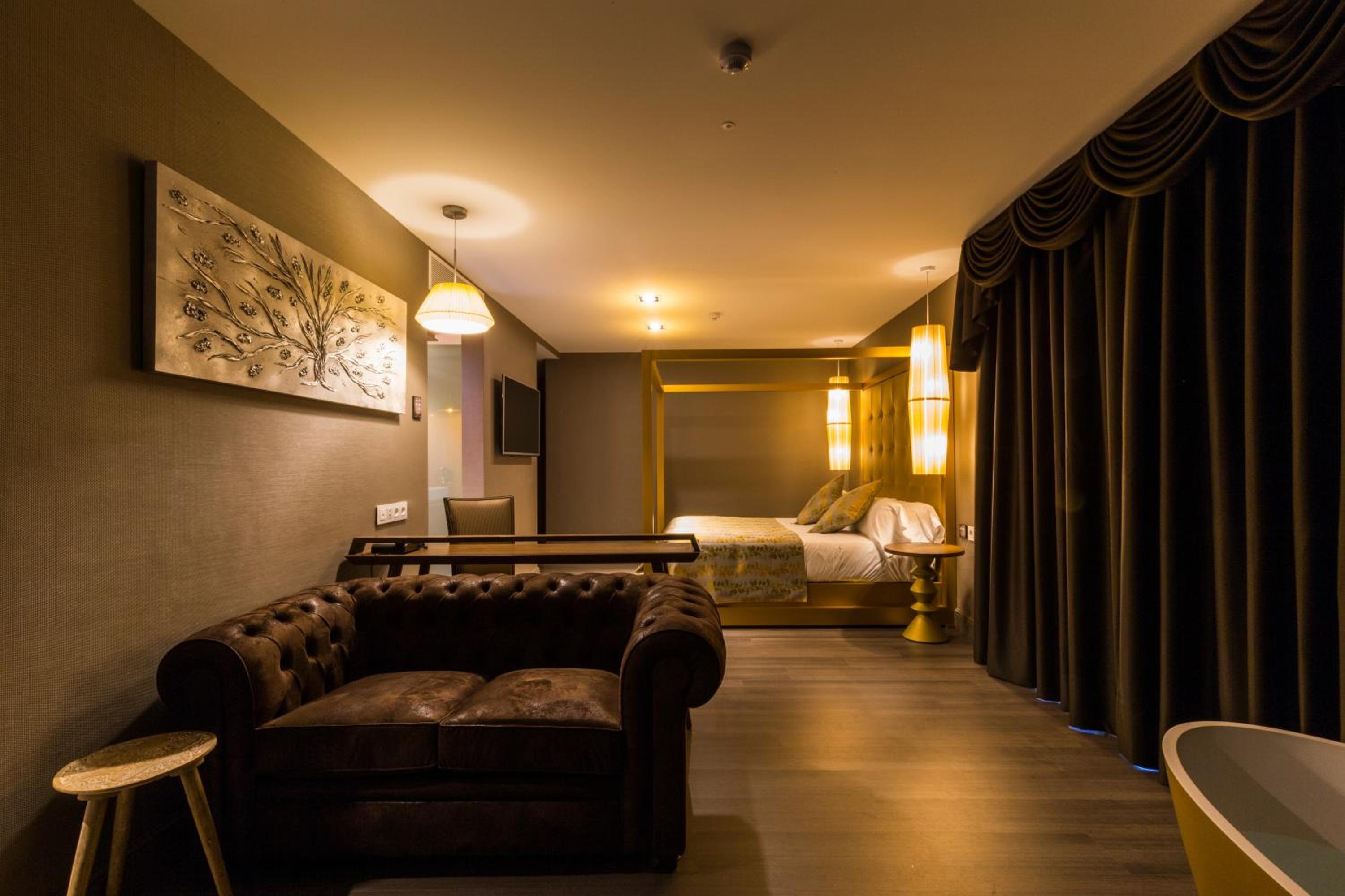 Privilege Suite - Photo 6