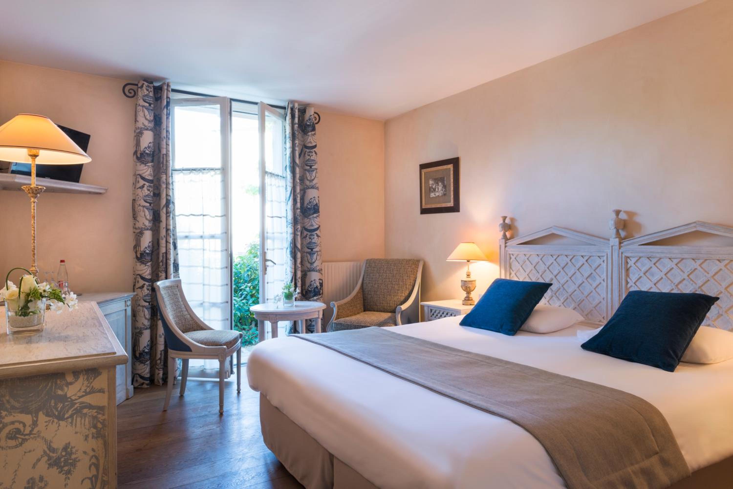 Superior Double Room - Photo 1