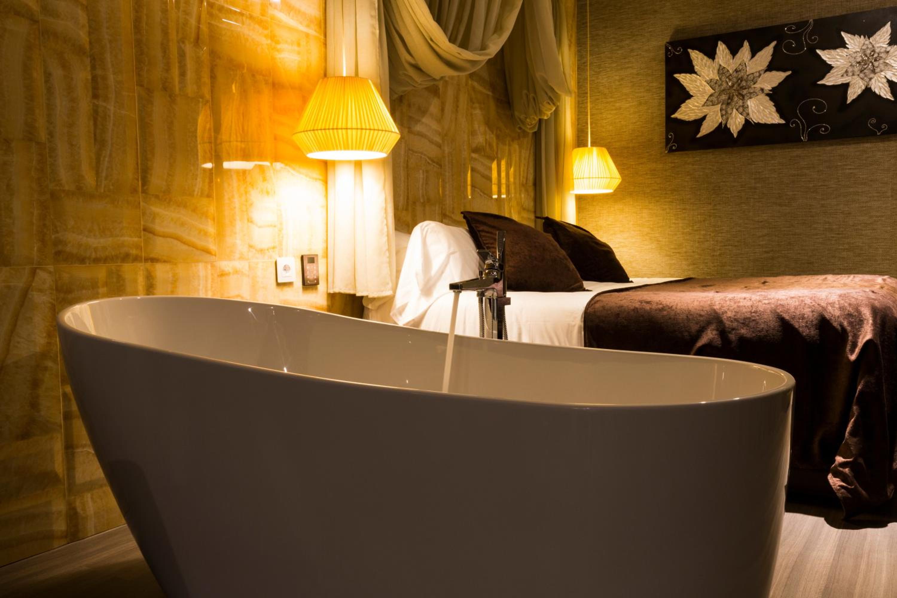 Suite - Photo 4