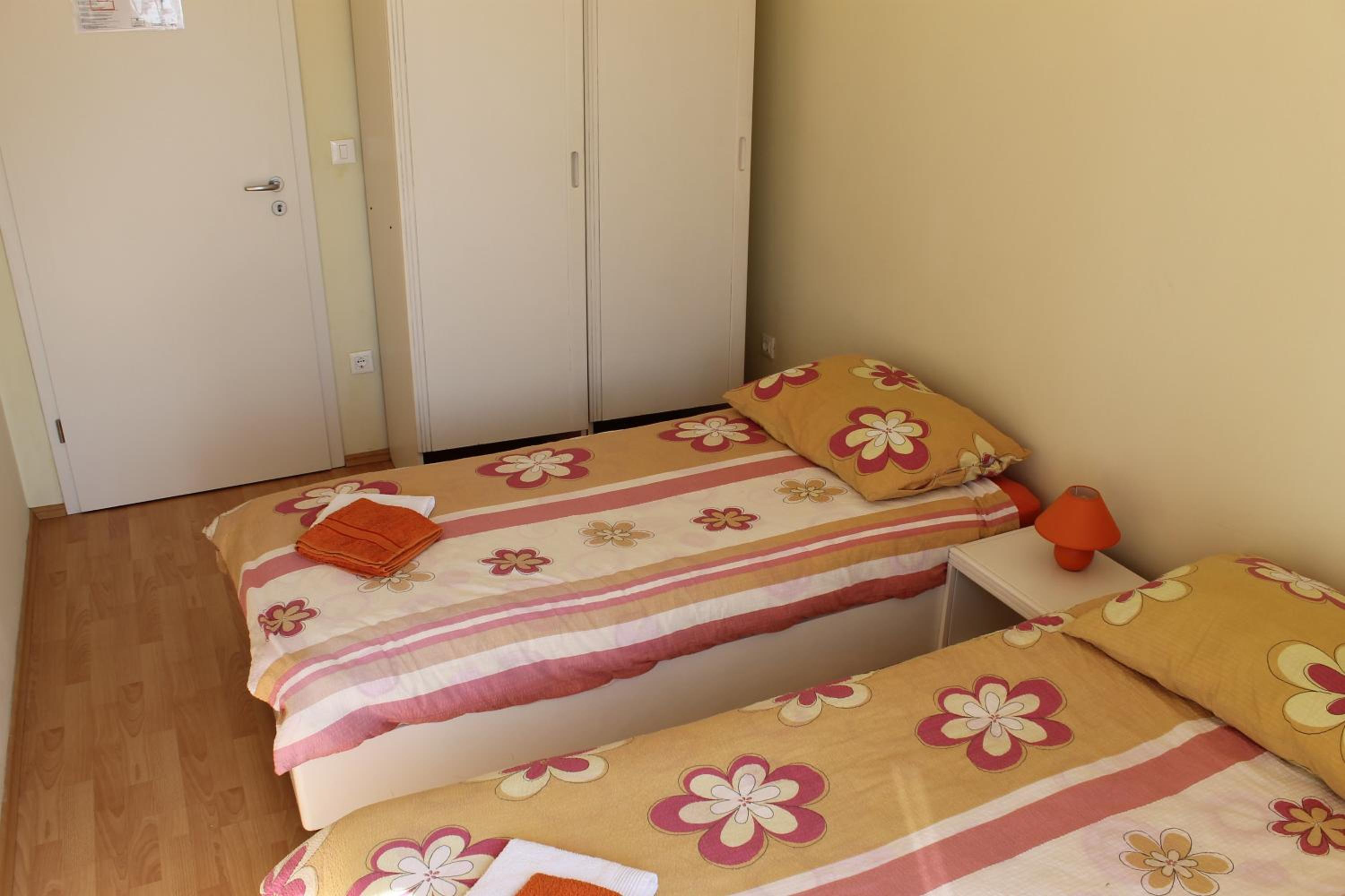 Three-Bedroom Apartment - Photo 9