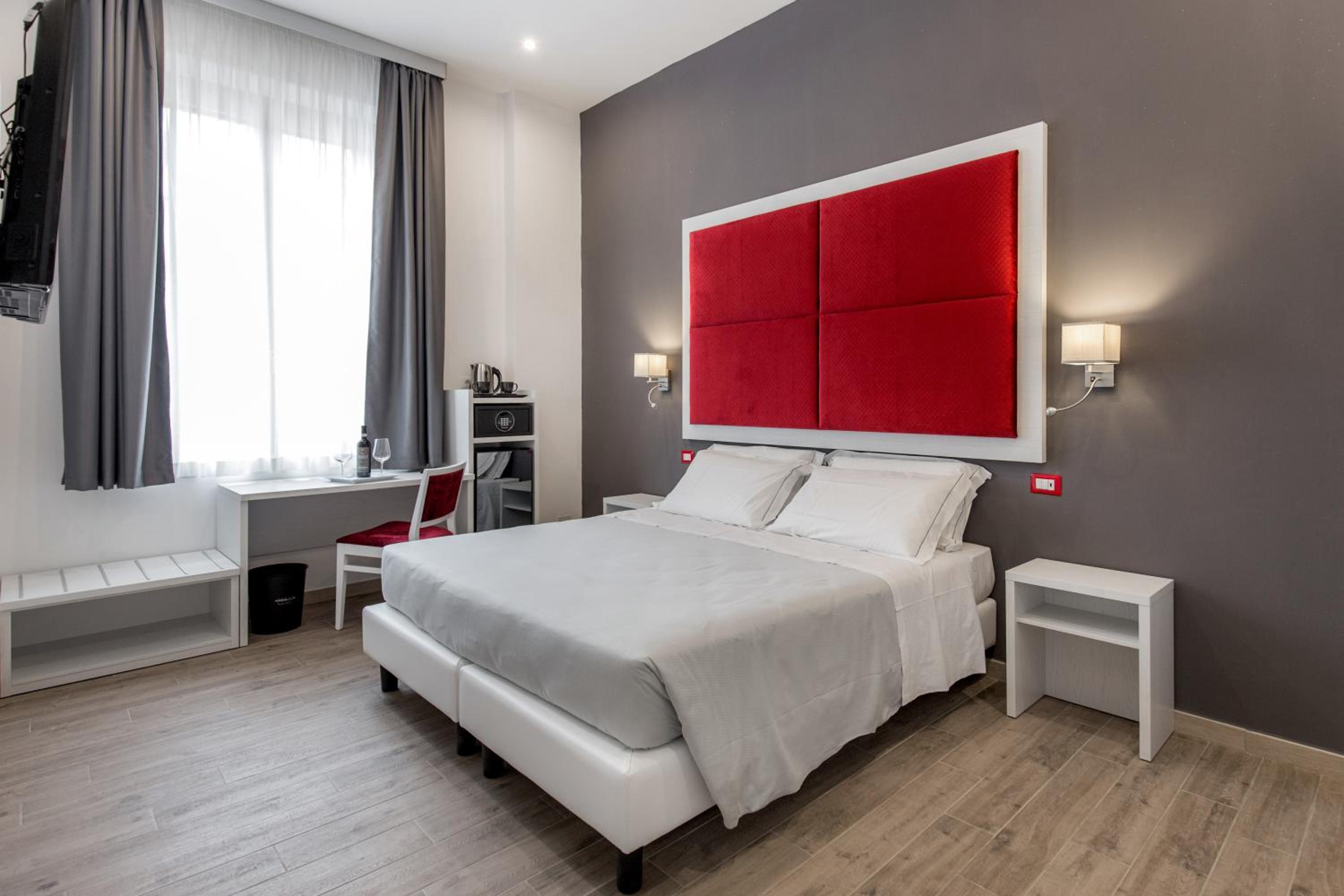 Deluxe Double Room with Jacuzzi photo 1