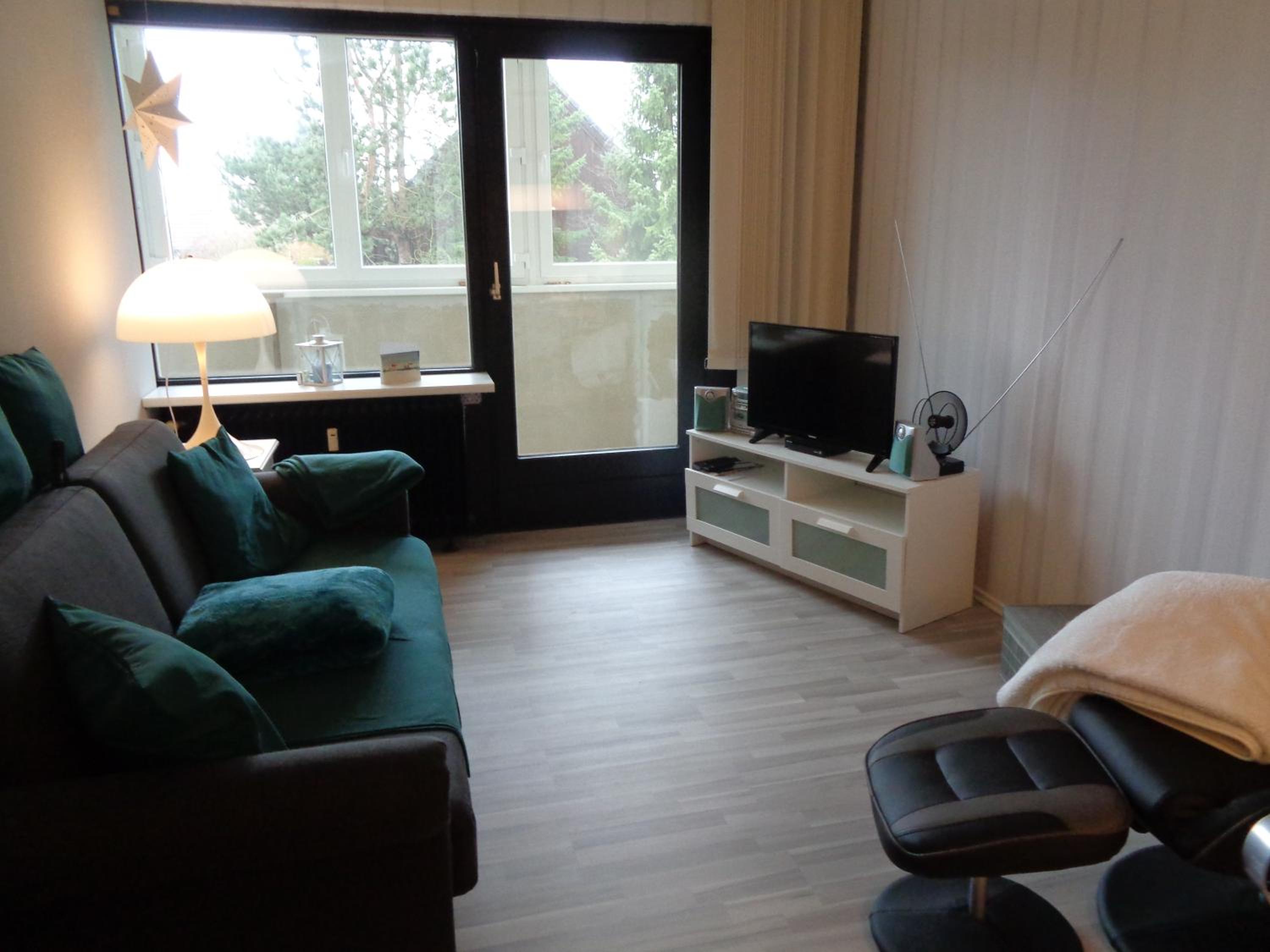 One-Bedroom Apartment photo 1