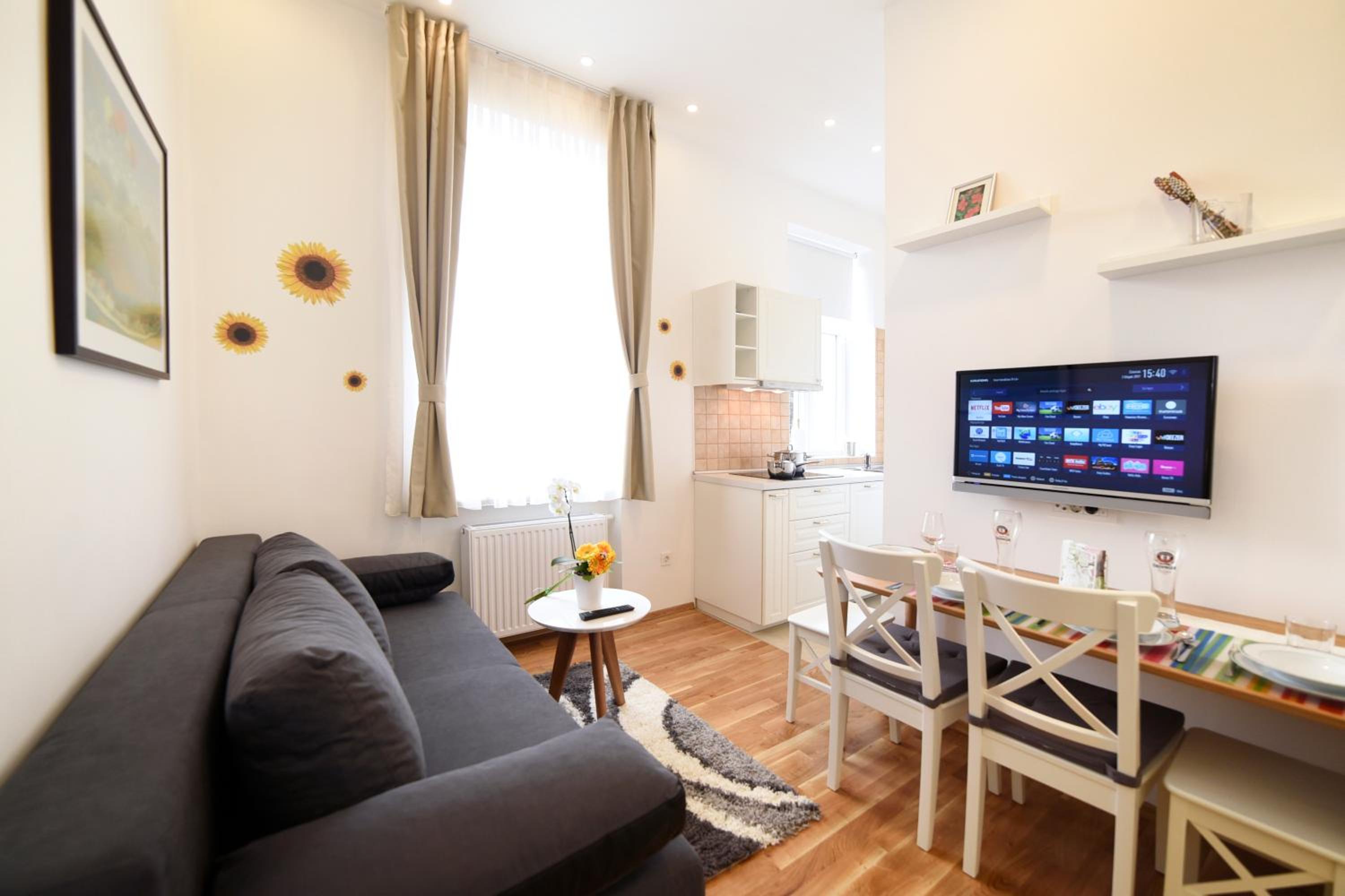 Apartment - Photo 13