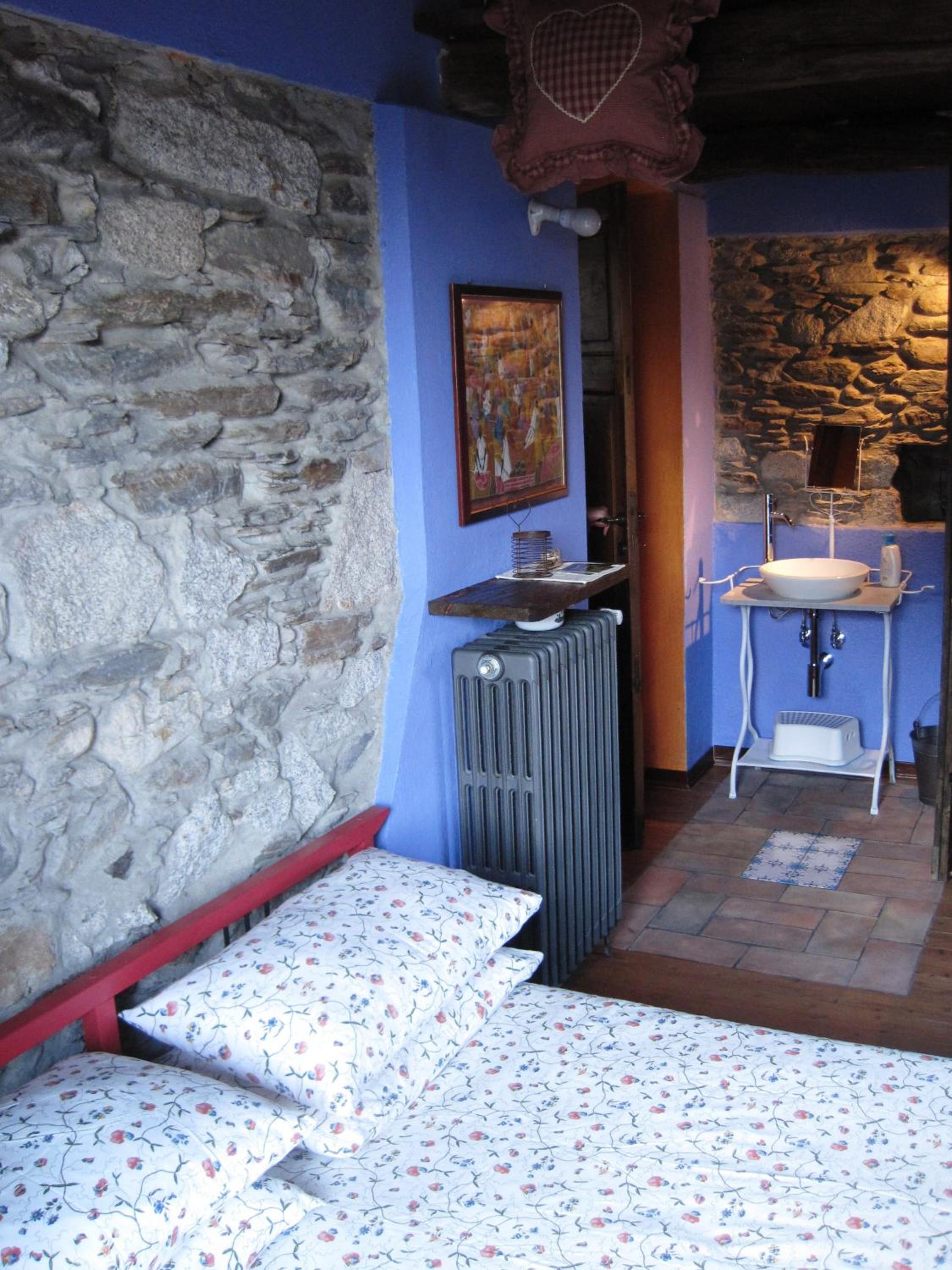 Double Room - Photo 8