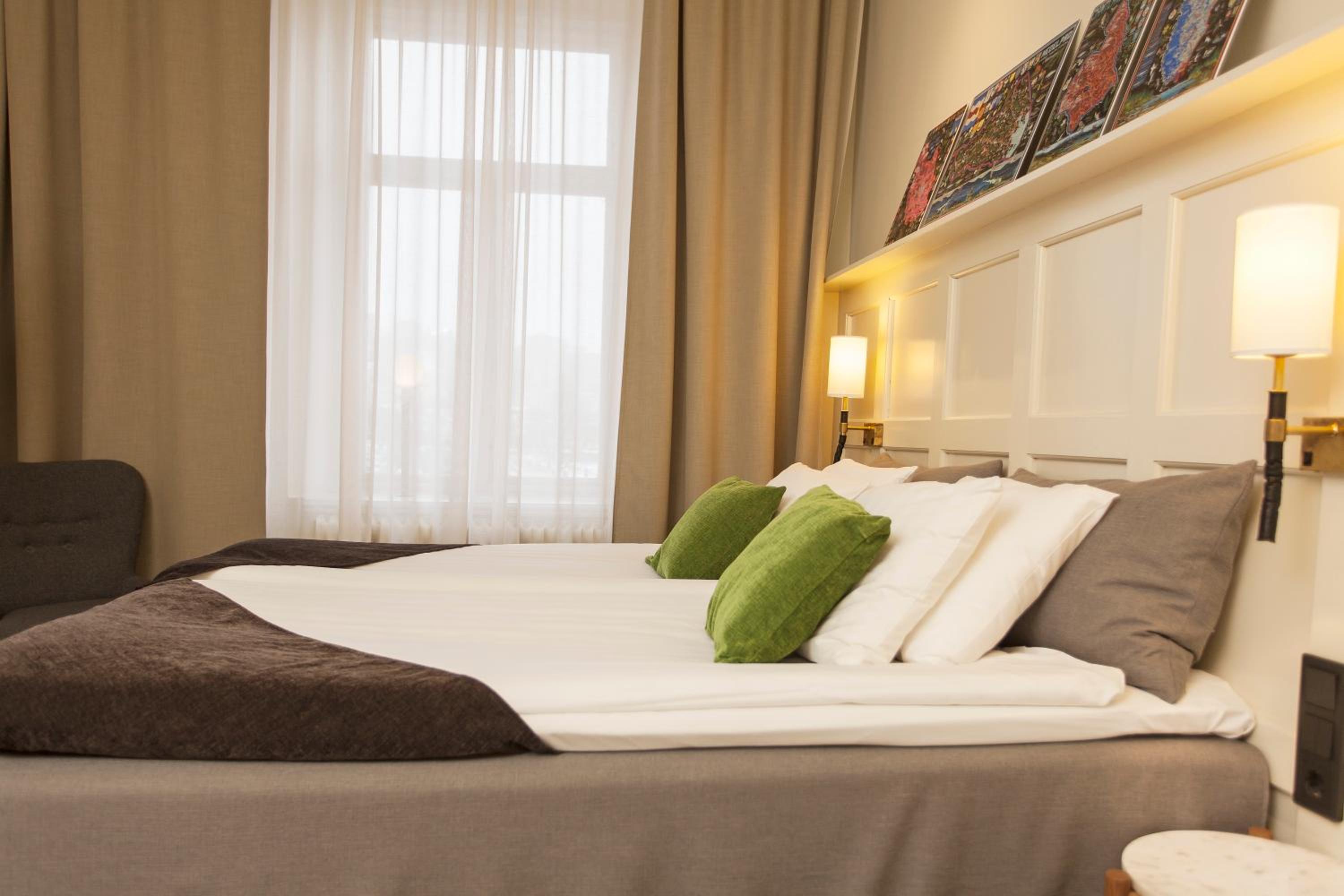 Standard Twin Room - Photo 2