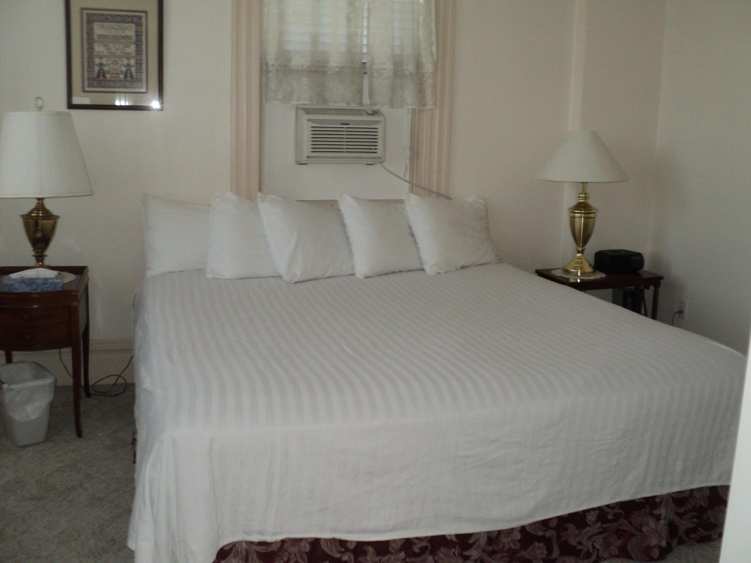 Two-Bedroom Suite photo 2