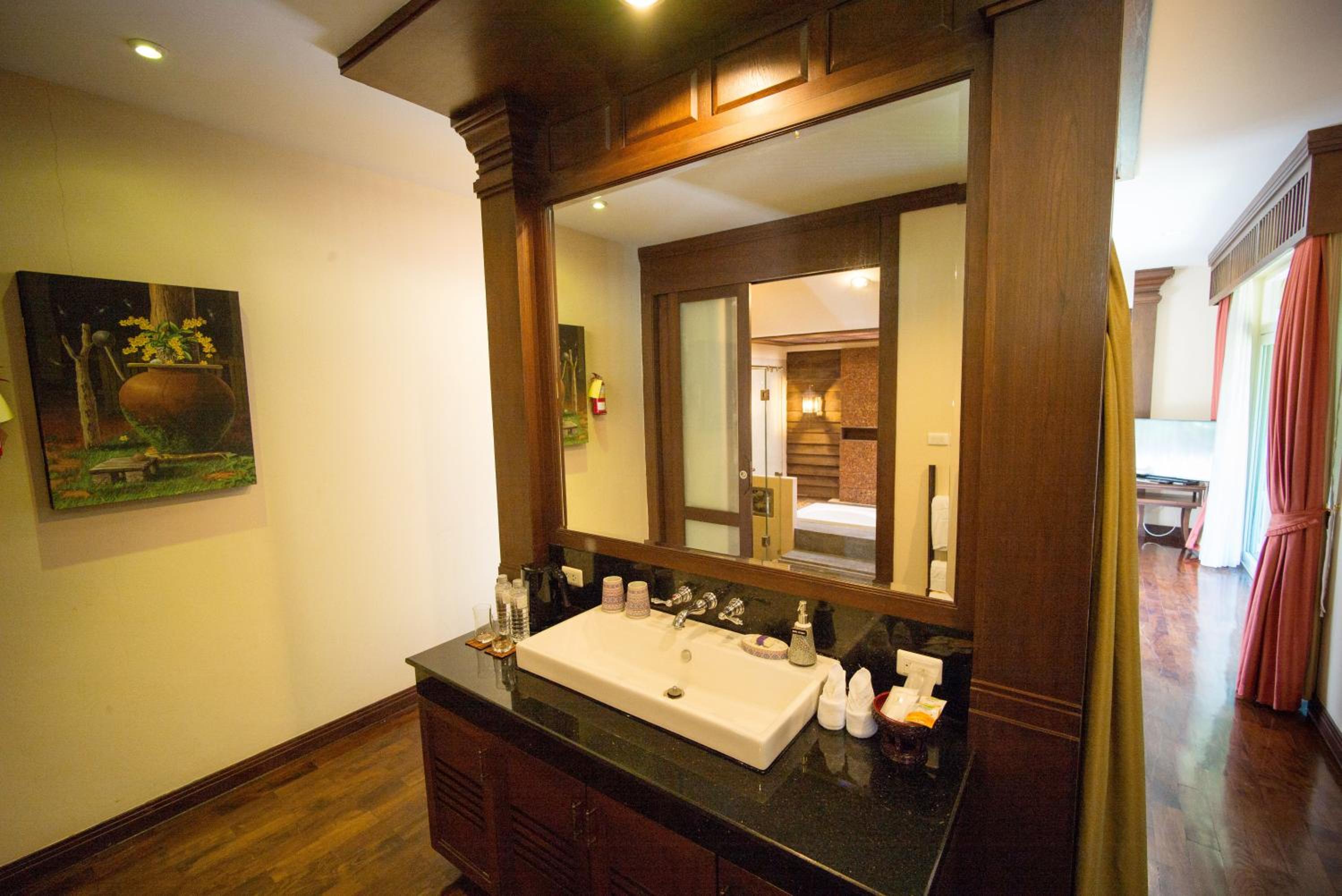 River View Suite Villa King Bed - Photo 10