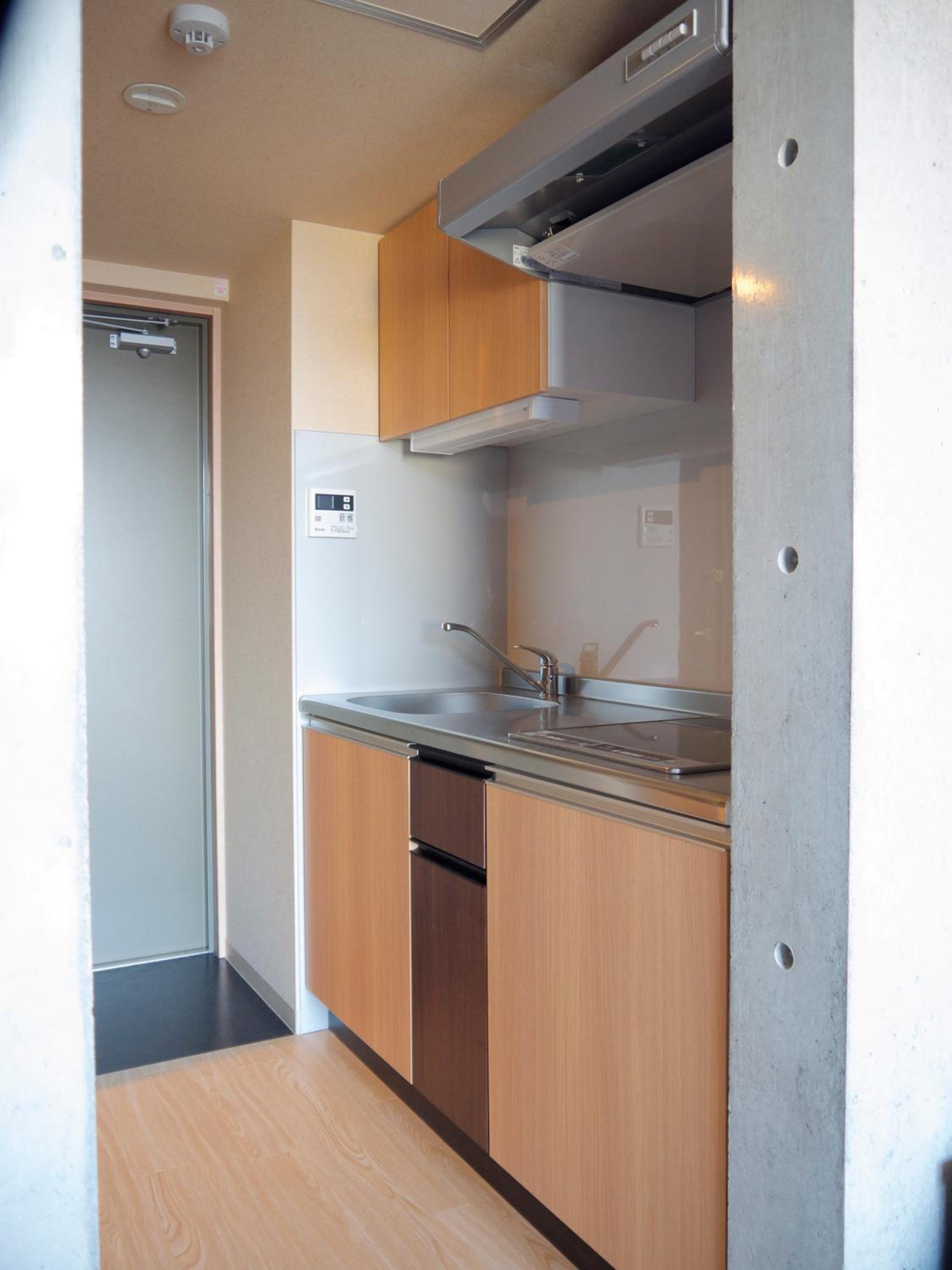 Studio Apartment - Photo 14