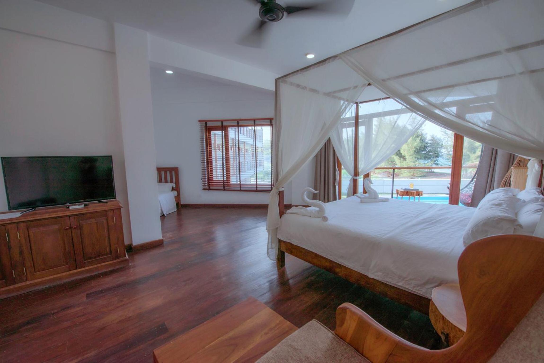 Deluxe Triple Room with Sea View (Early Check-in & Late Check-out on Availability Basis)