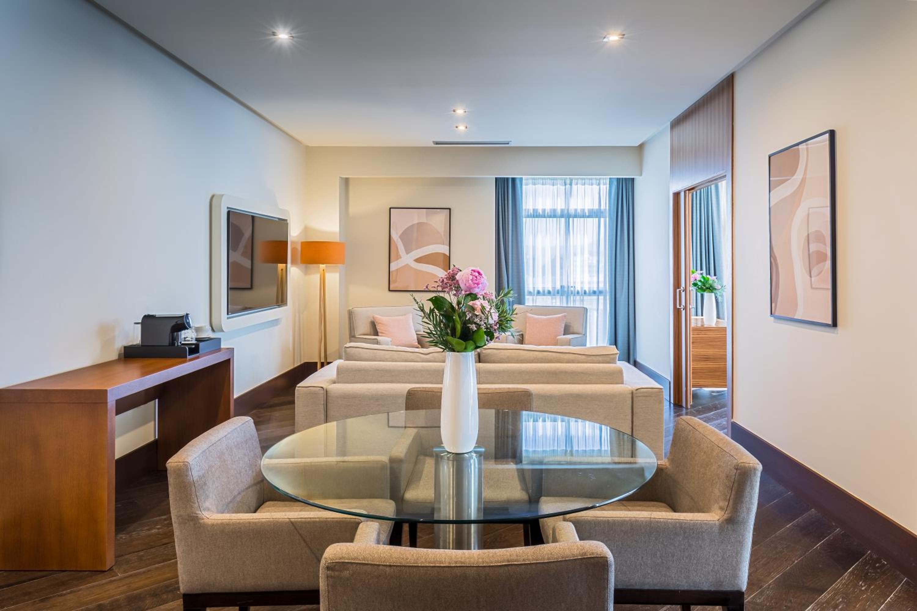 Suite with City View