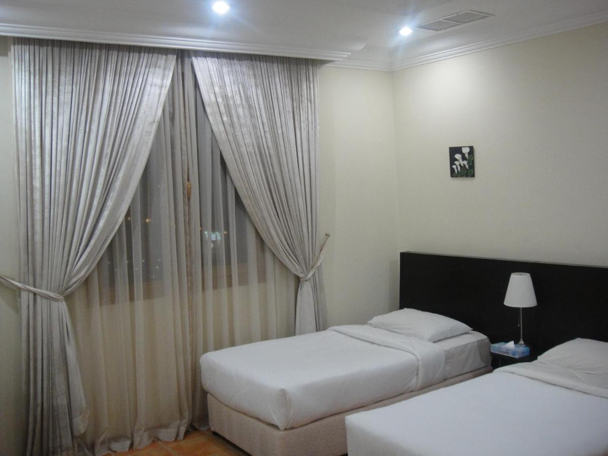 Suite (4 Adults) photo 3