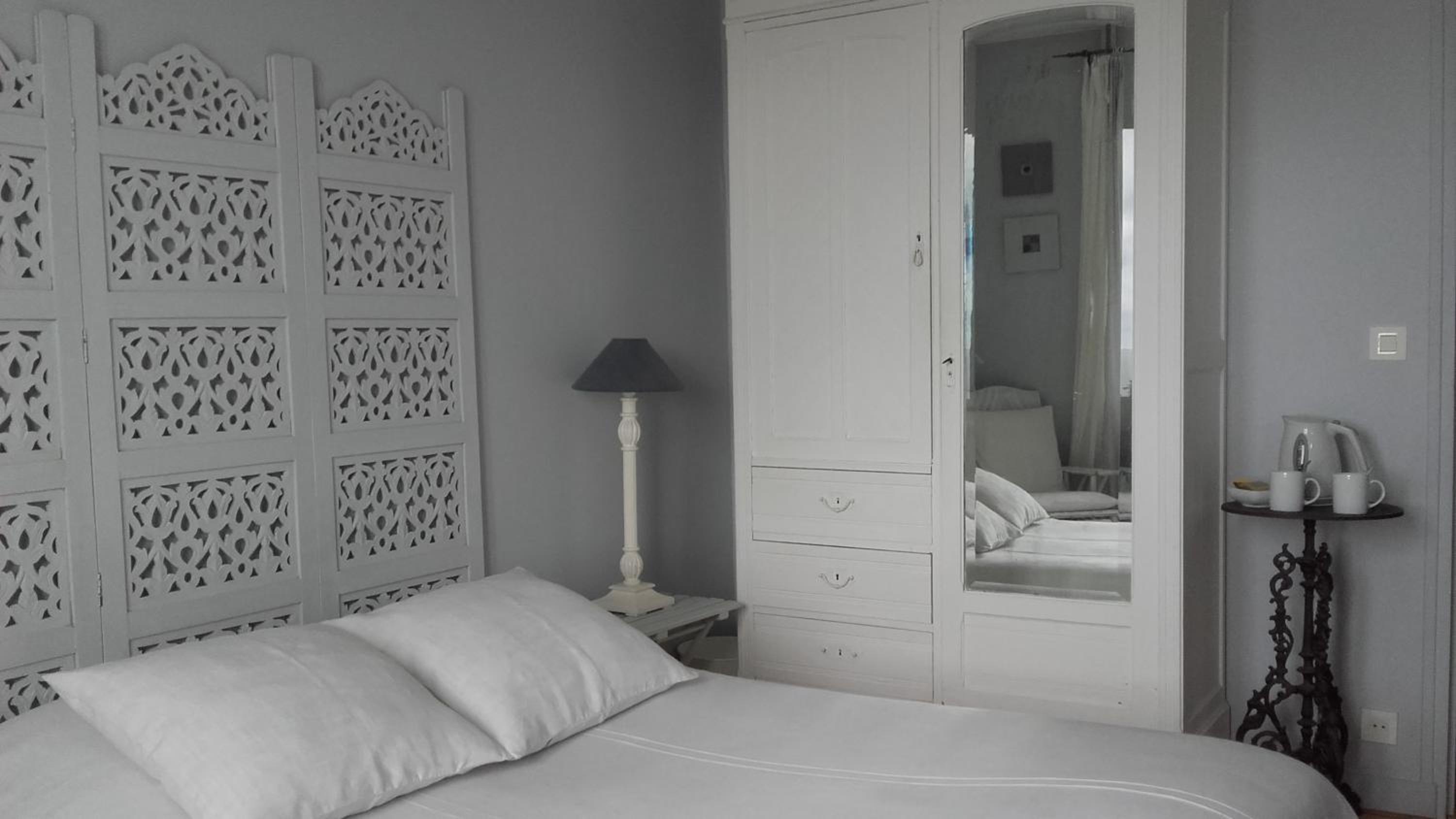 Double Room with Private External Bathroom photo 2