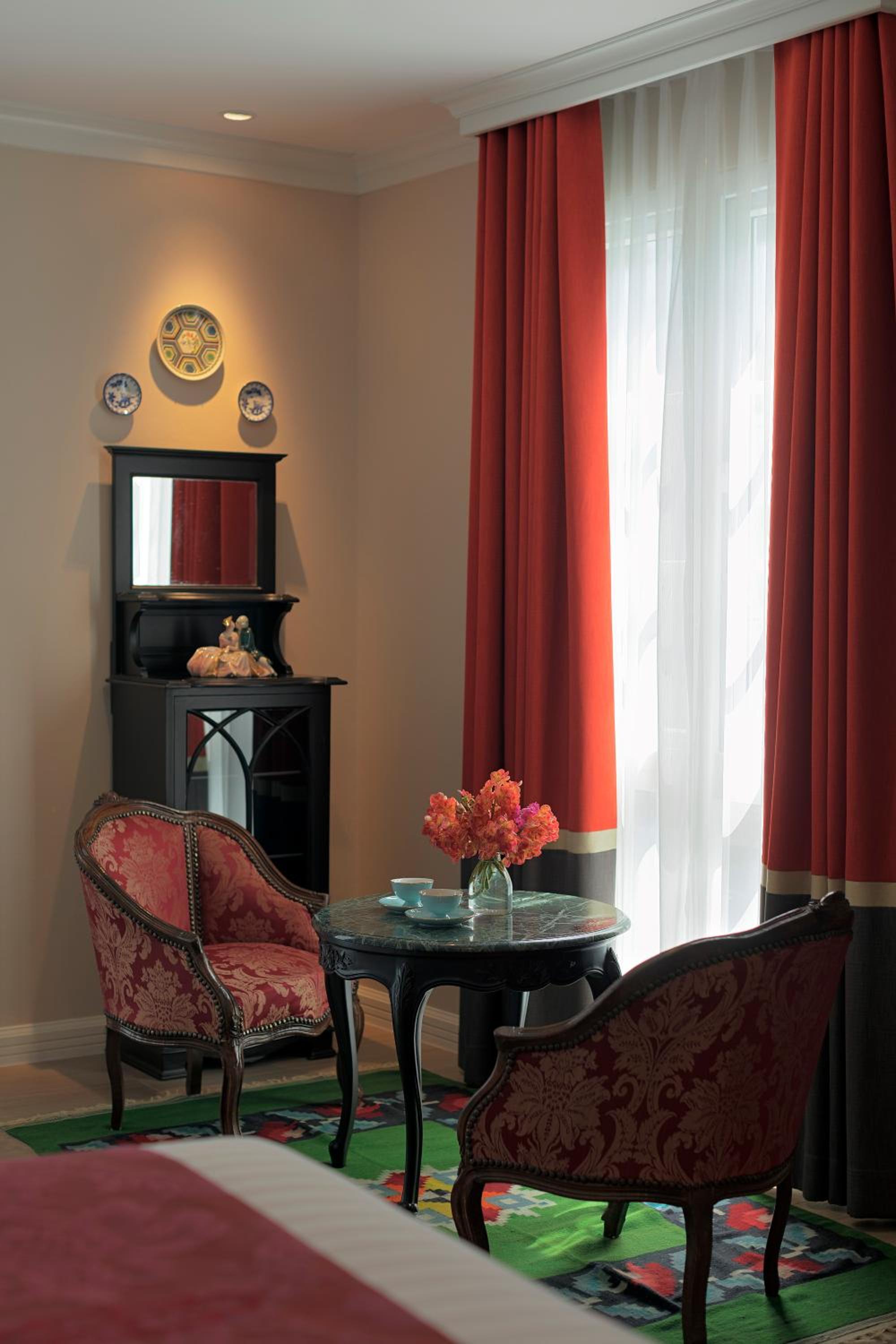 Grand Deluxe King Room