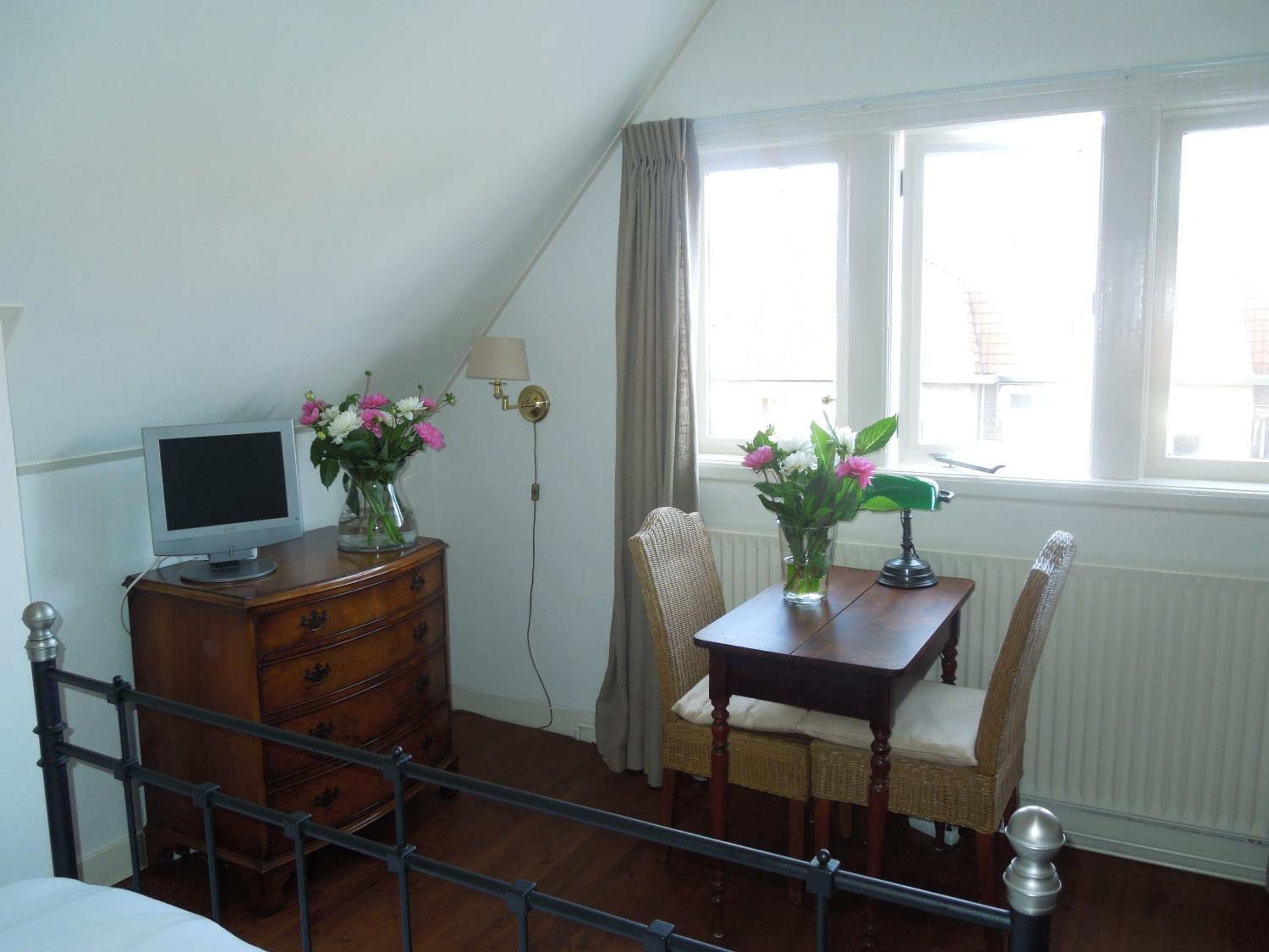 Standard Double Room photo 2