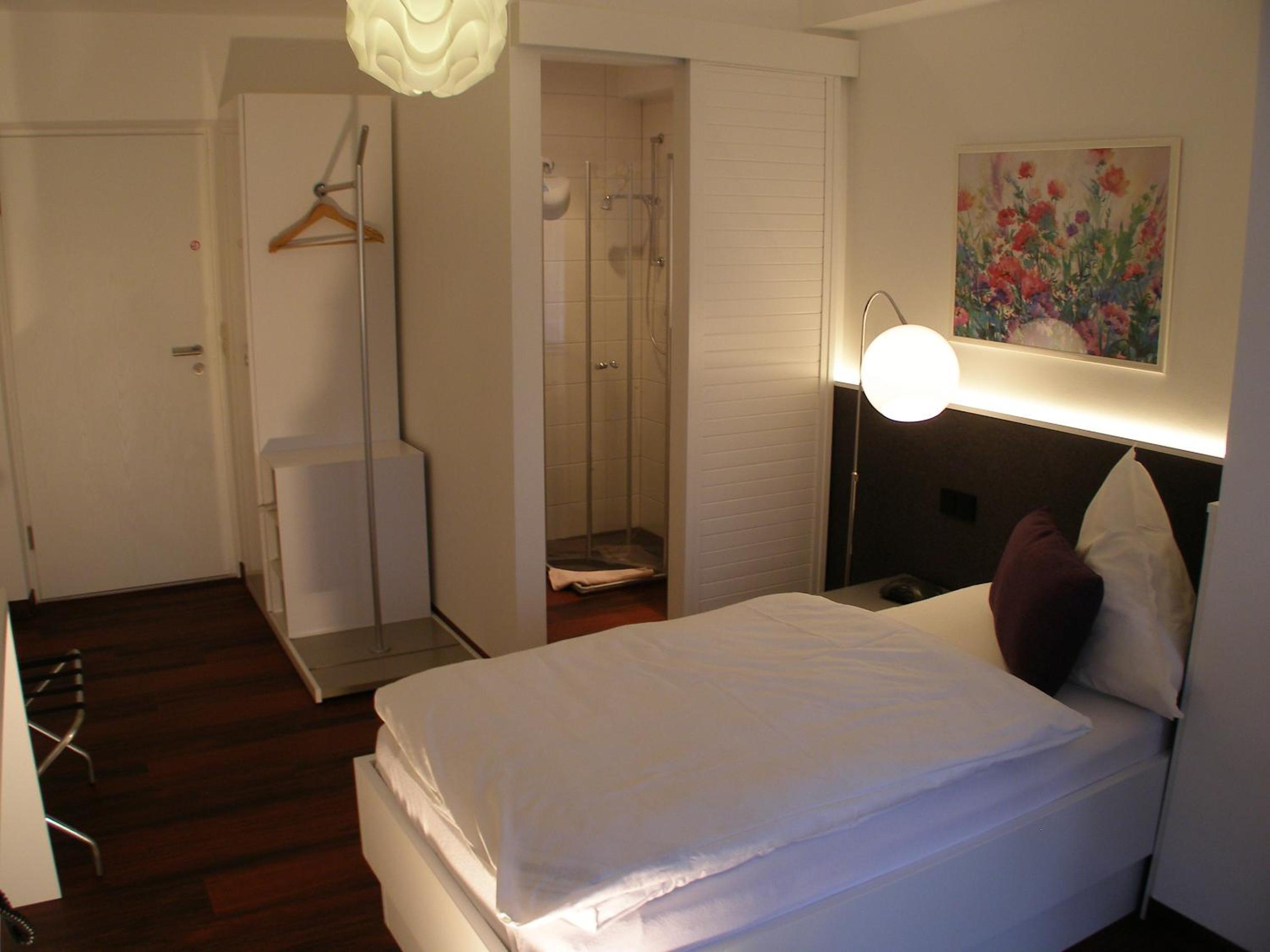 Single Room with Balcony photo 3