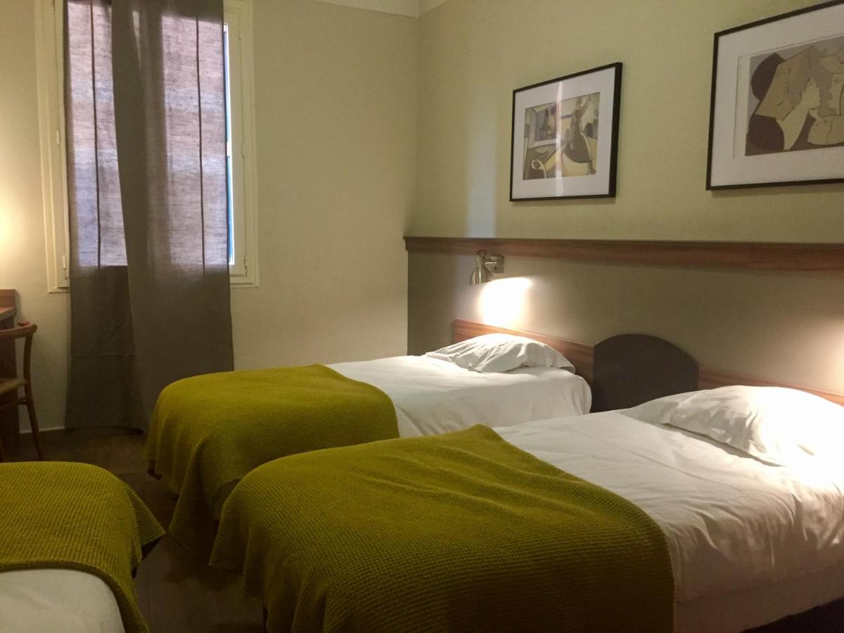 Standard Triple Room photo 2
