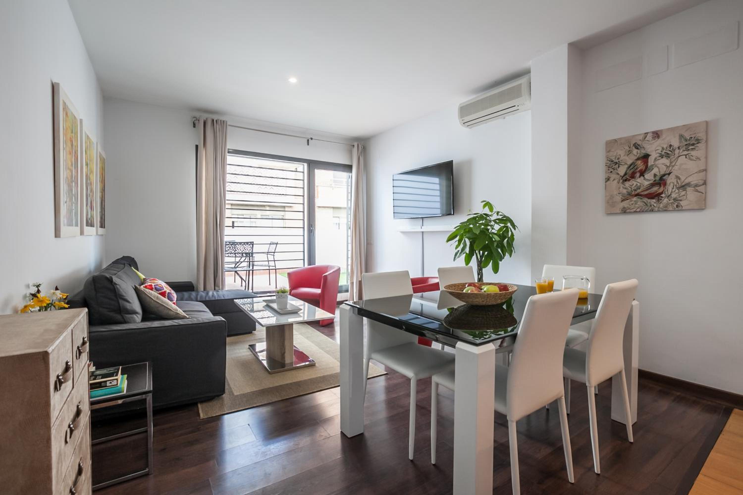 Apartamento Dúplex con Terraza (4 Adultos)