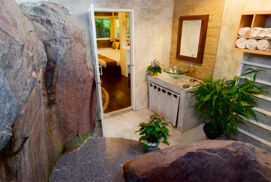 River Front Suite photo 3