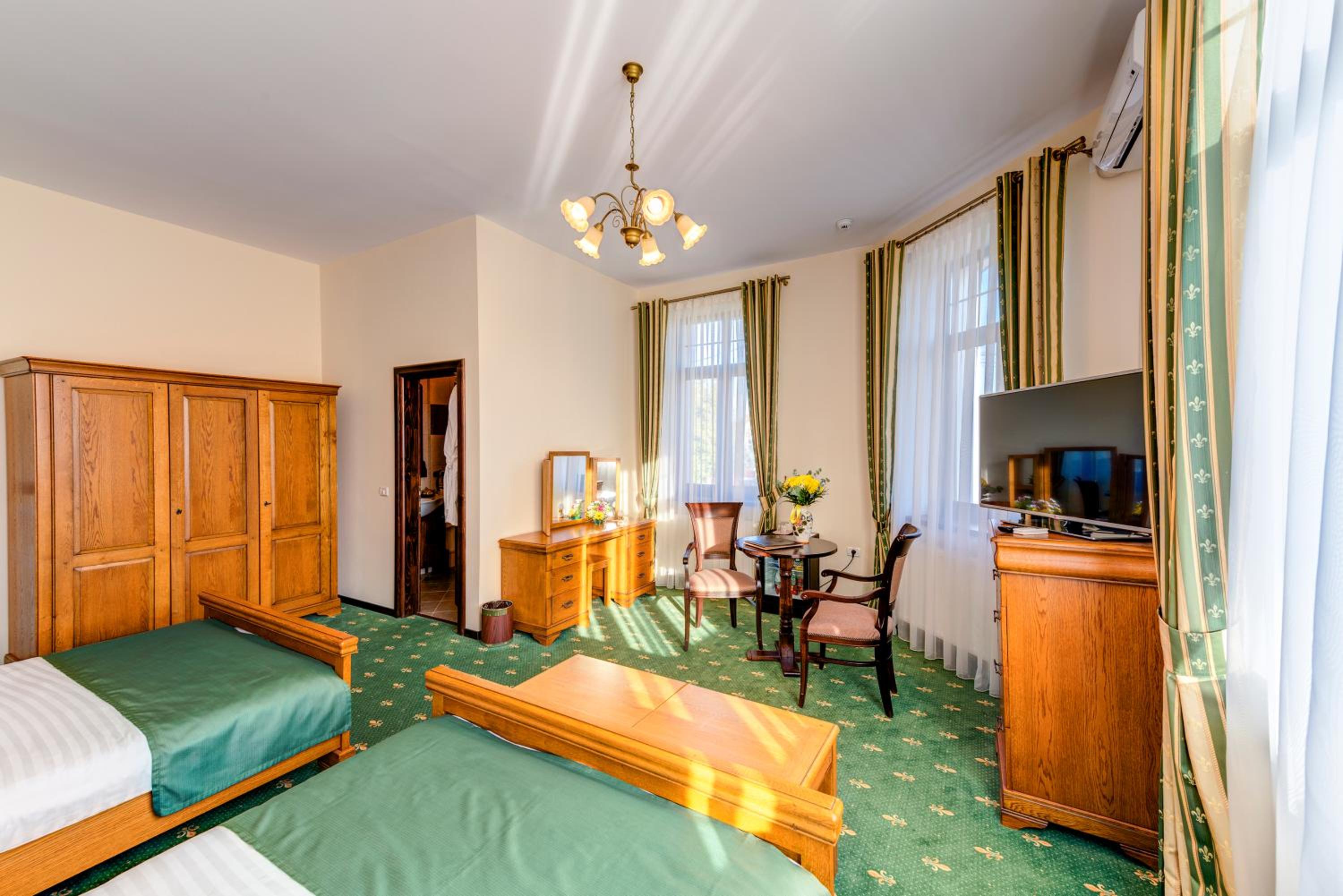 Deluxe Twin Room