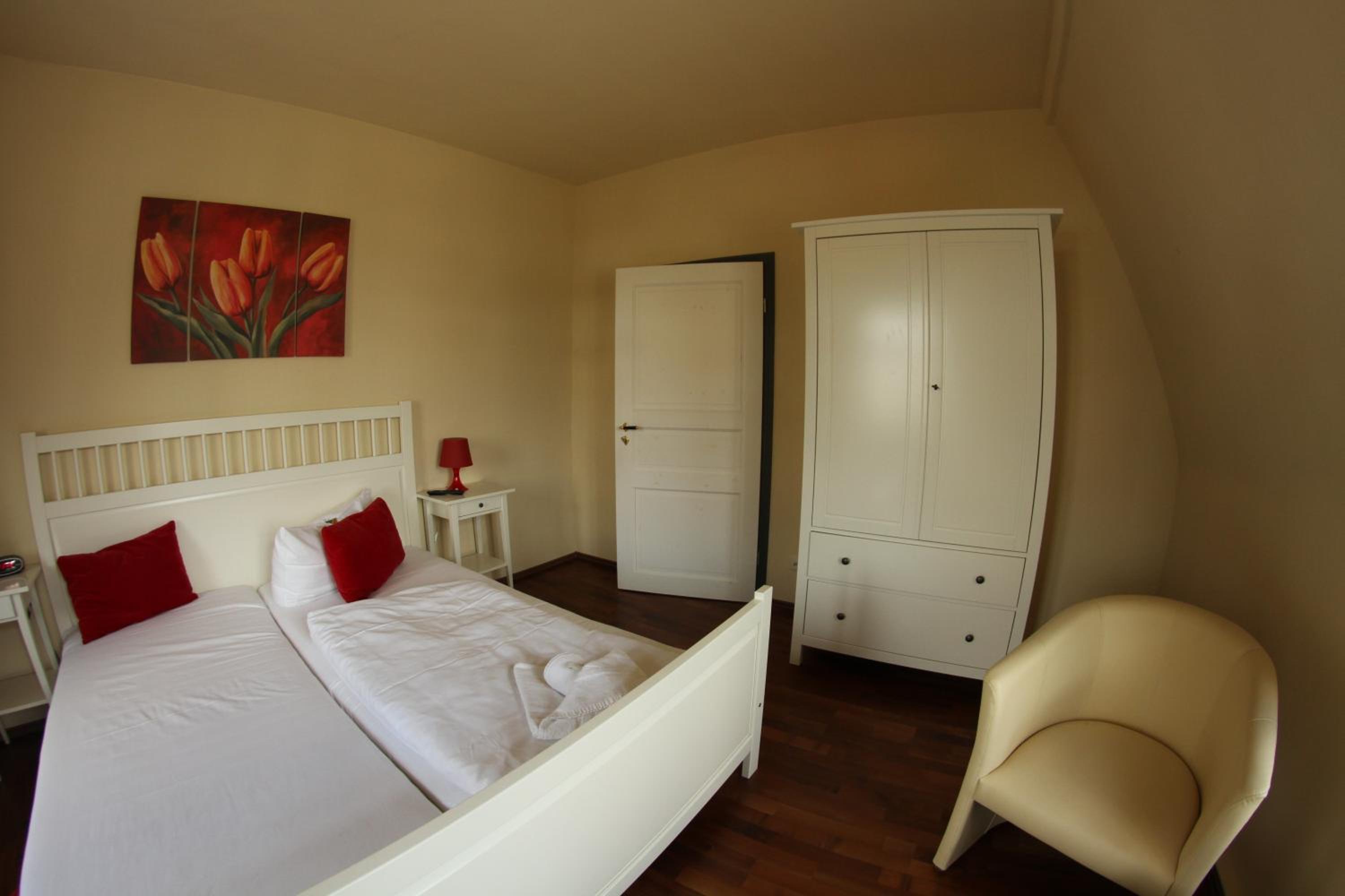 Apartment - Photo 5