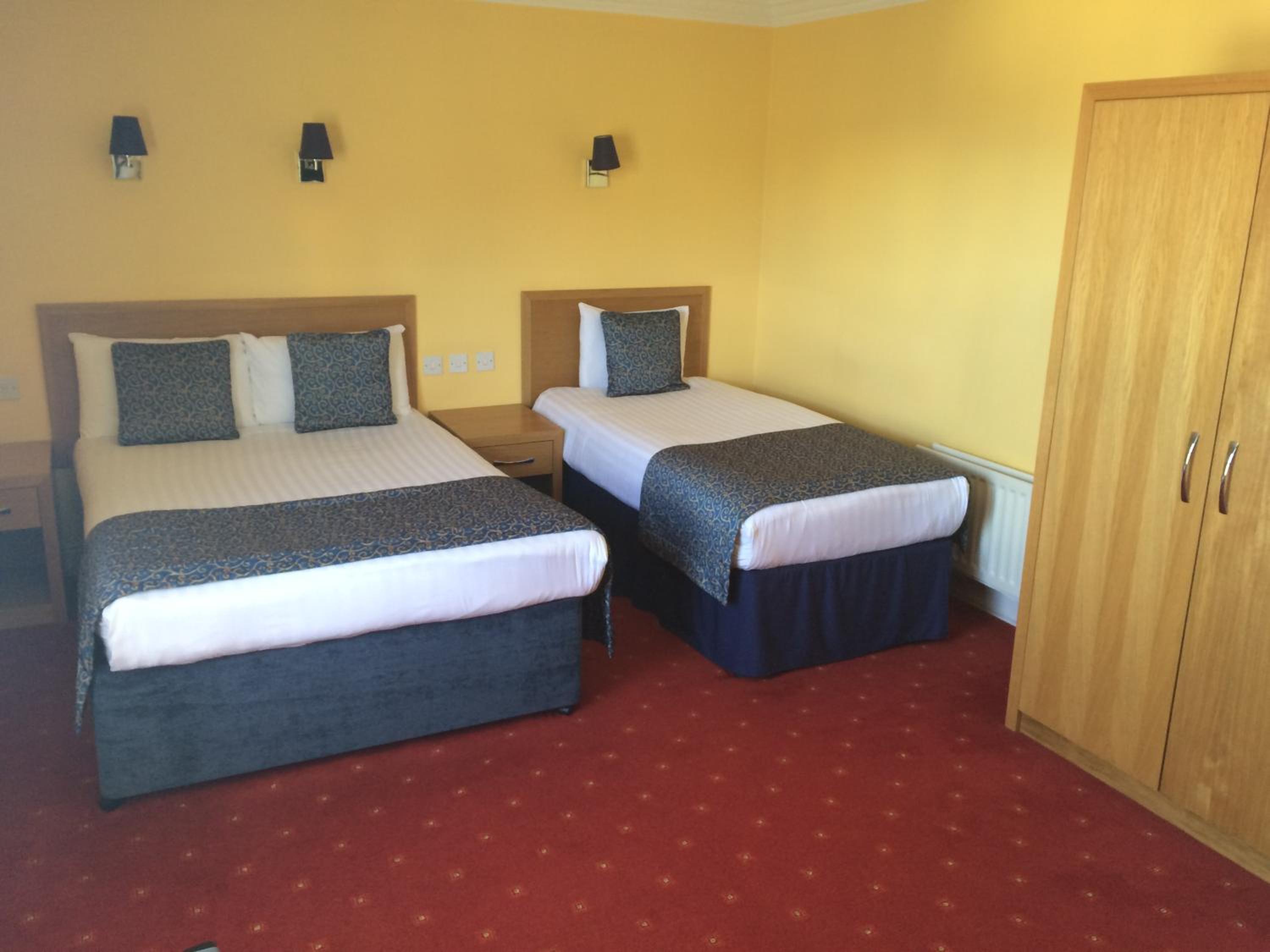 Standard Triple Room photo 3