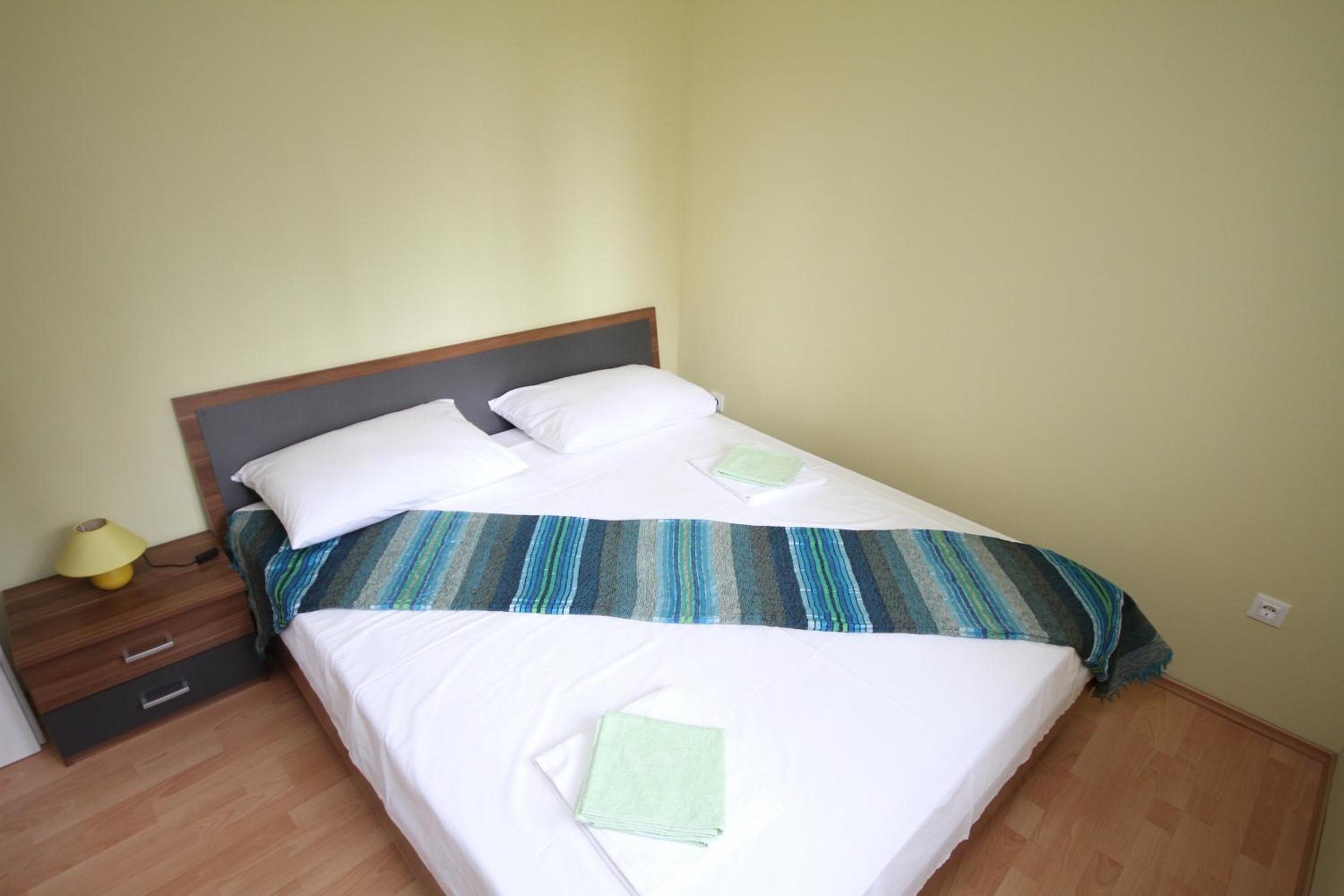 Three-Bedroom Apartment - Photo 6
