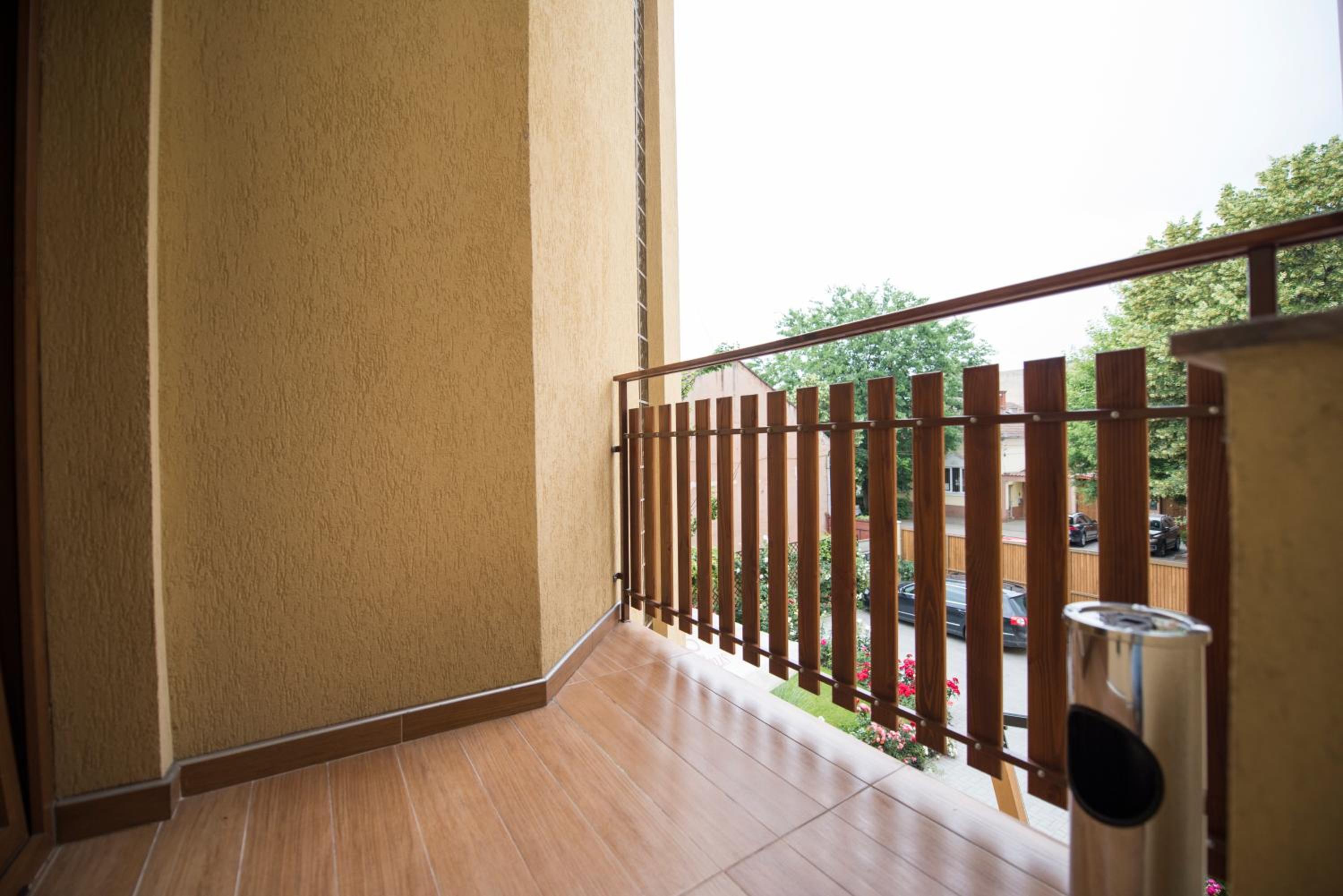 Deluxe Double or Twin Room with Balcony - Photo 4