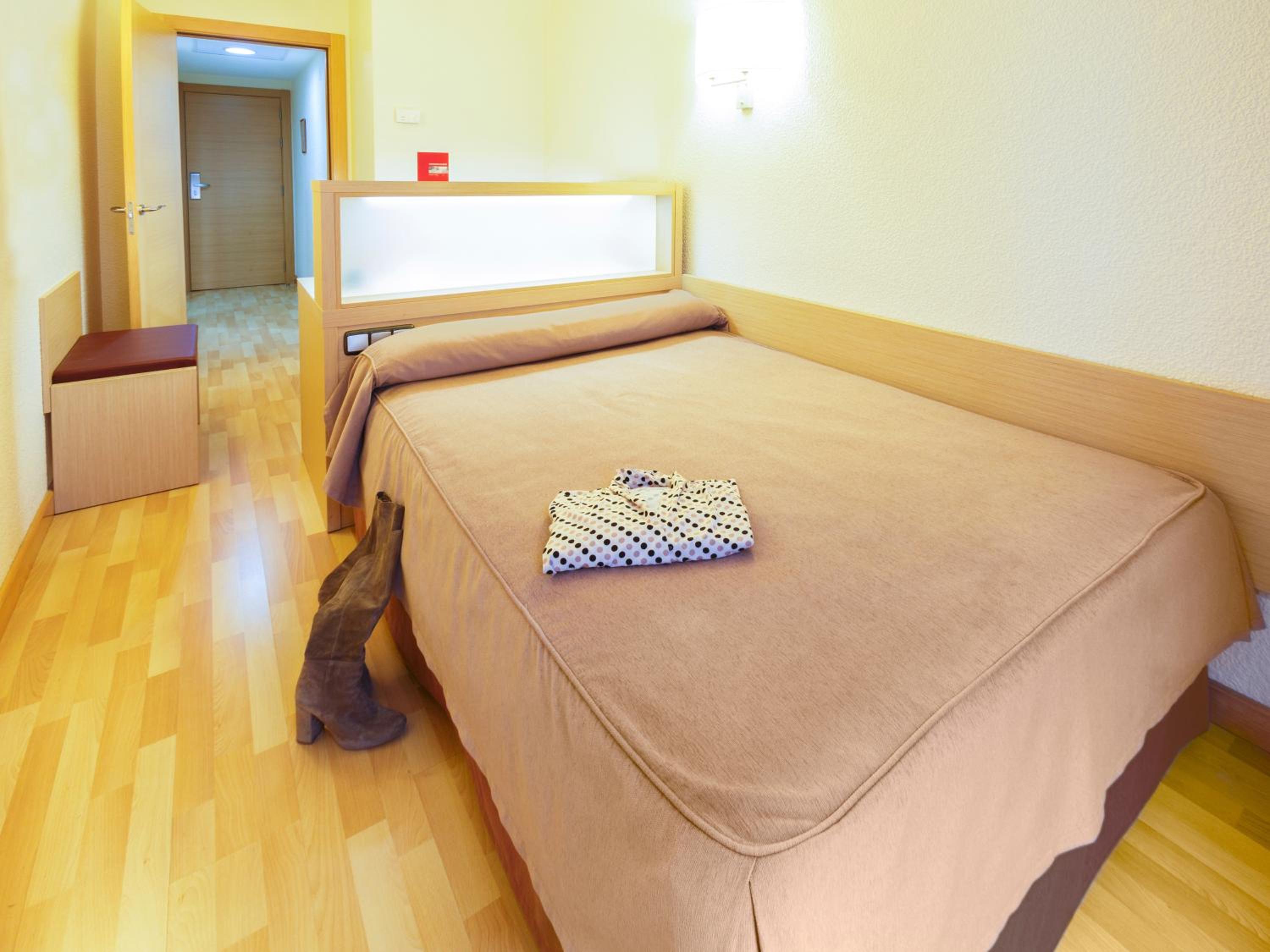 Single Room photo 2