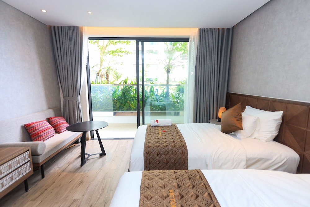 Deluxe Double or Twin Room photo 2