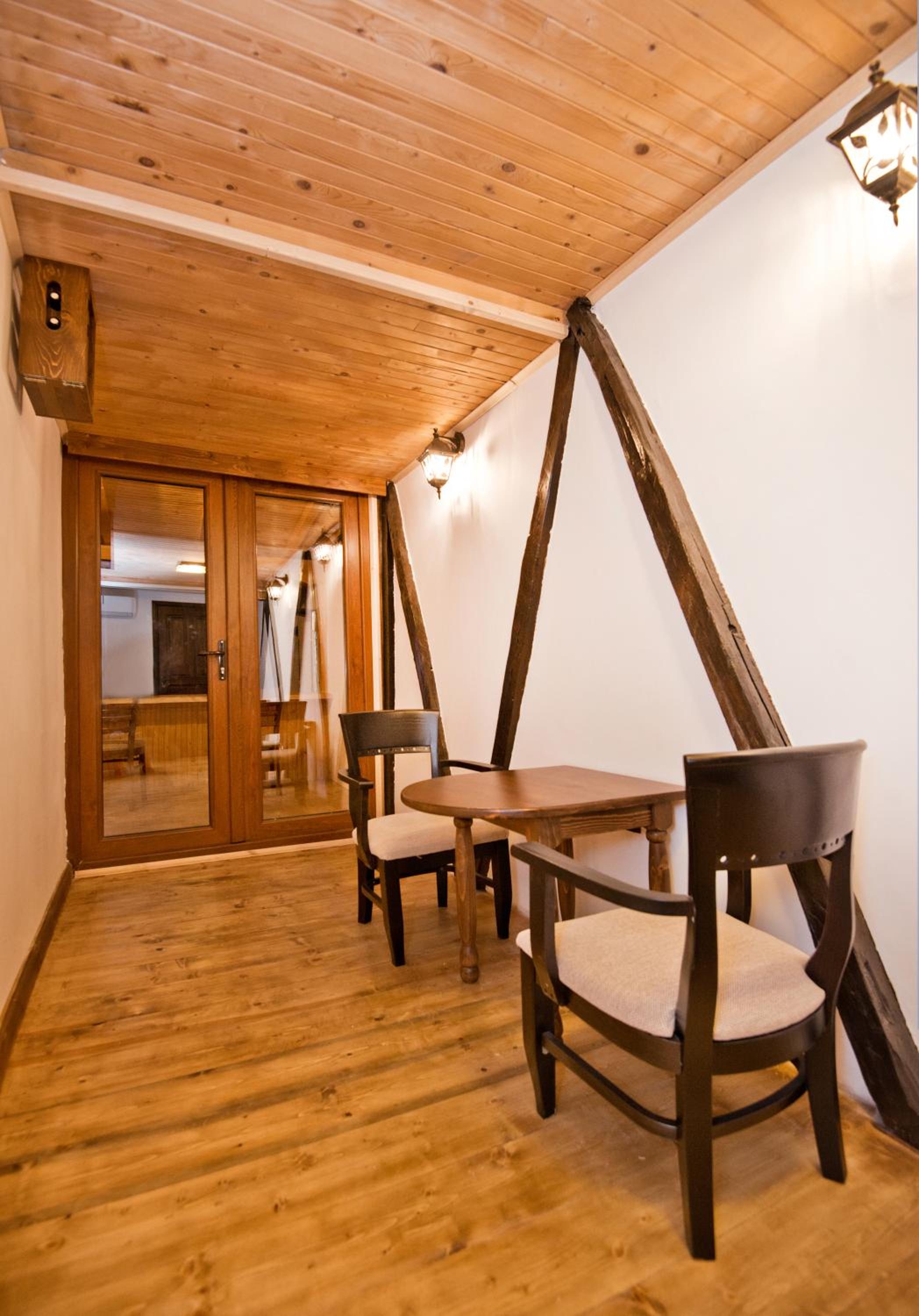 Deluxe Apartment photo 2