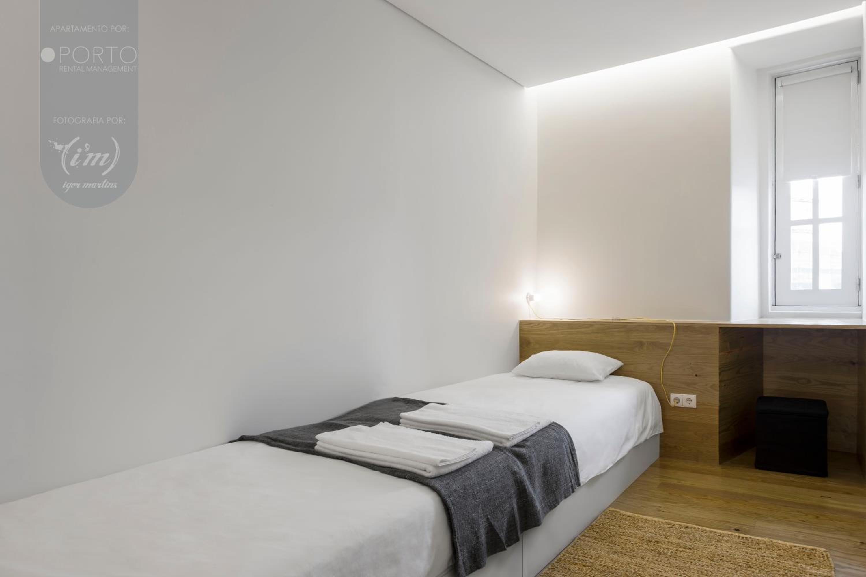 Two bedroom apartment with Balcony - Photo 13