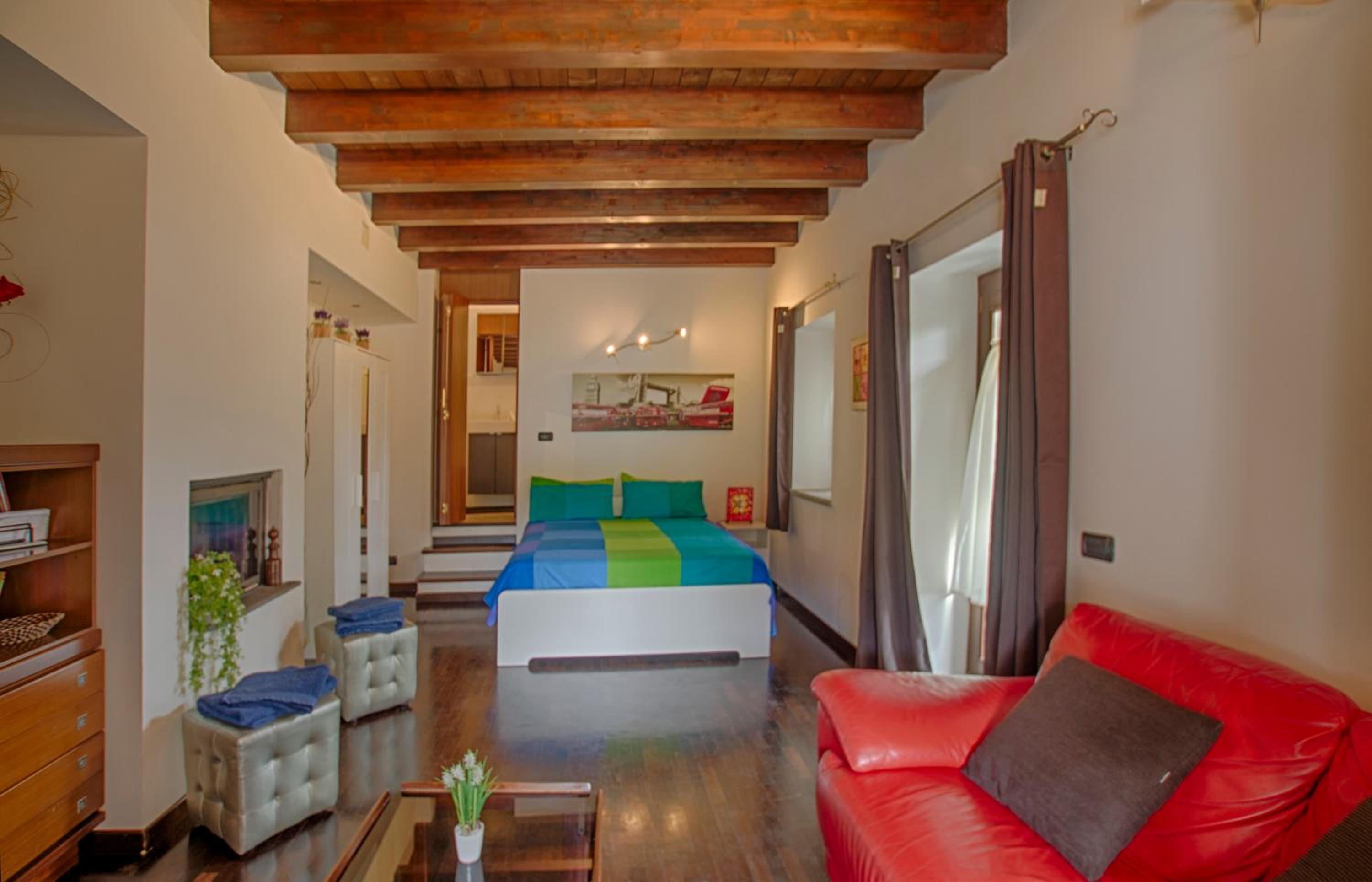 One-Bedroom House photo 1