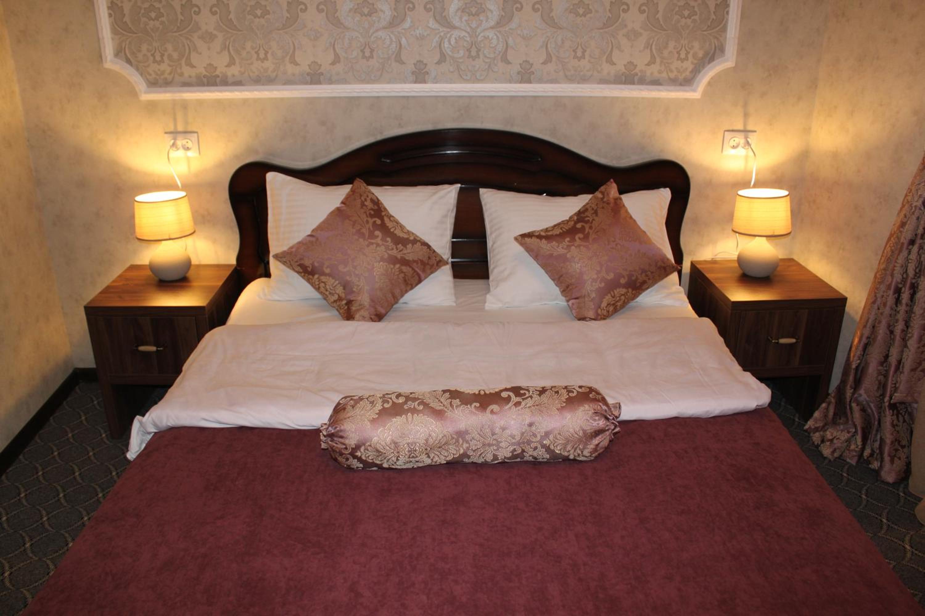 Double Room with Balcony - Photo 4